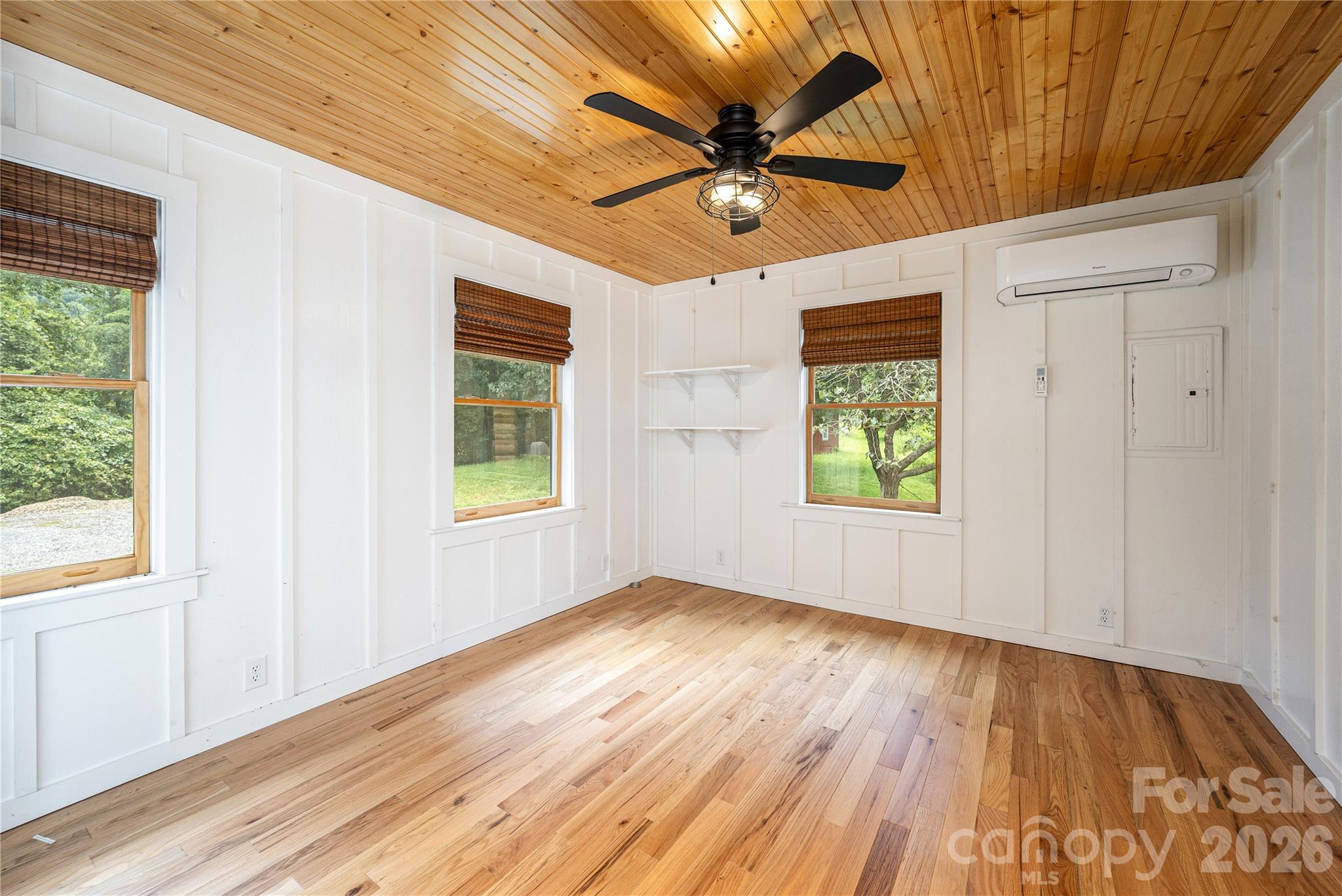 47 Buchanan Lane Property Photo 13