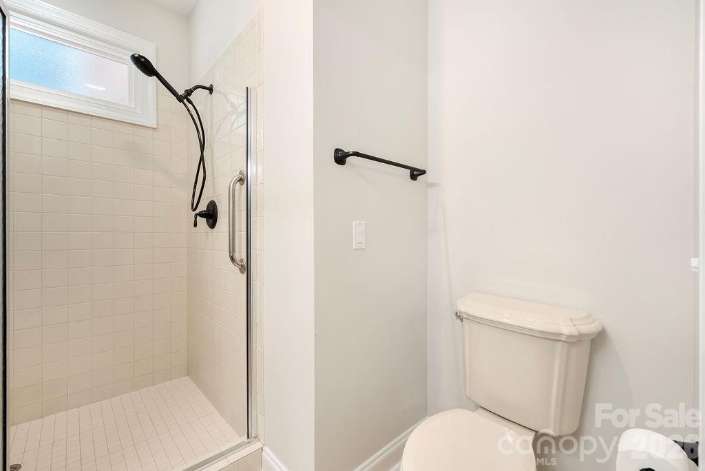 10846 Tyler Brook Lane Property Photo 32