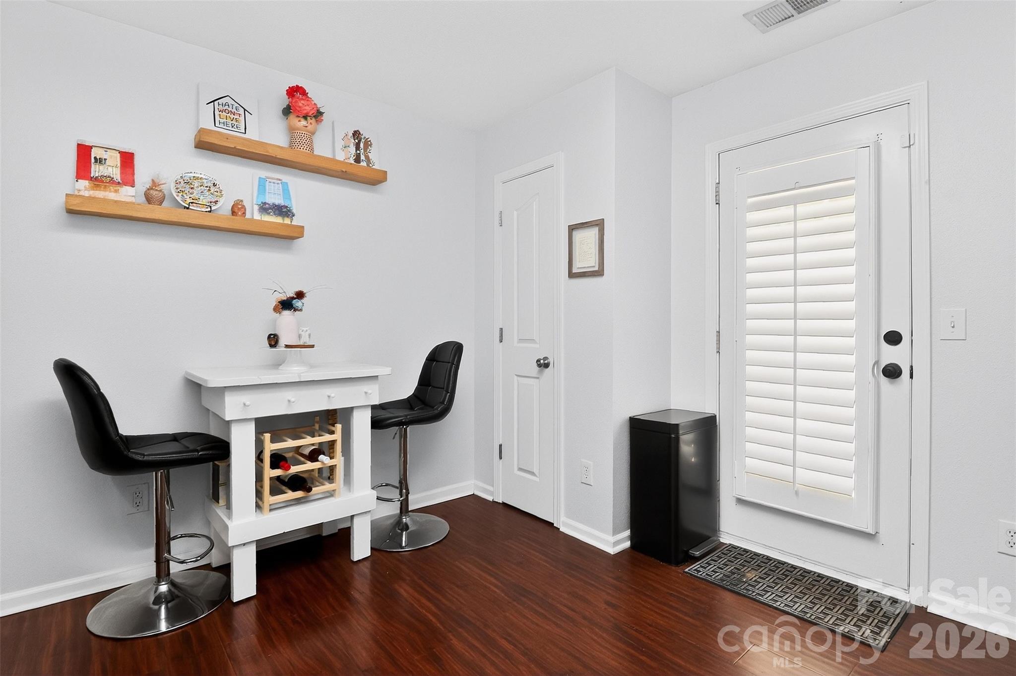 5422 Harris Cove Drive Property Photo 14