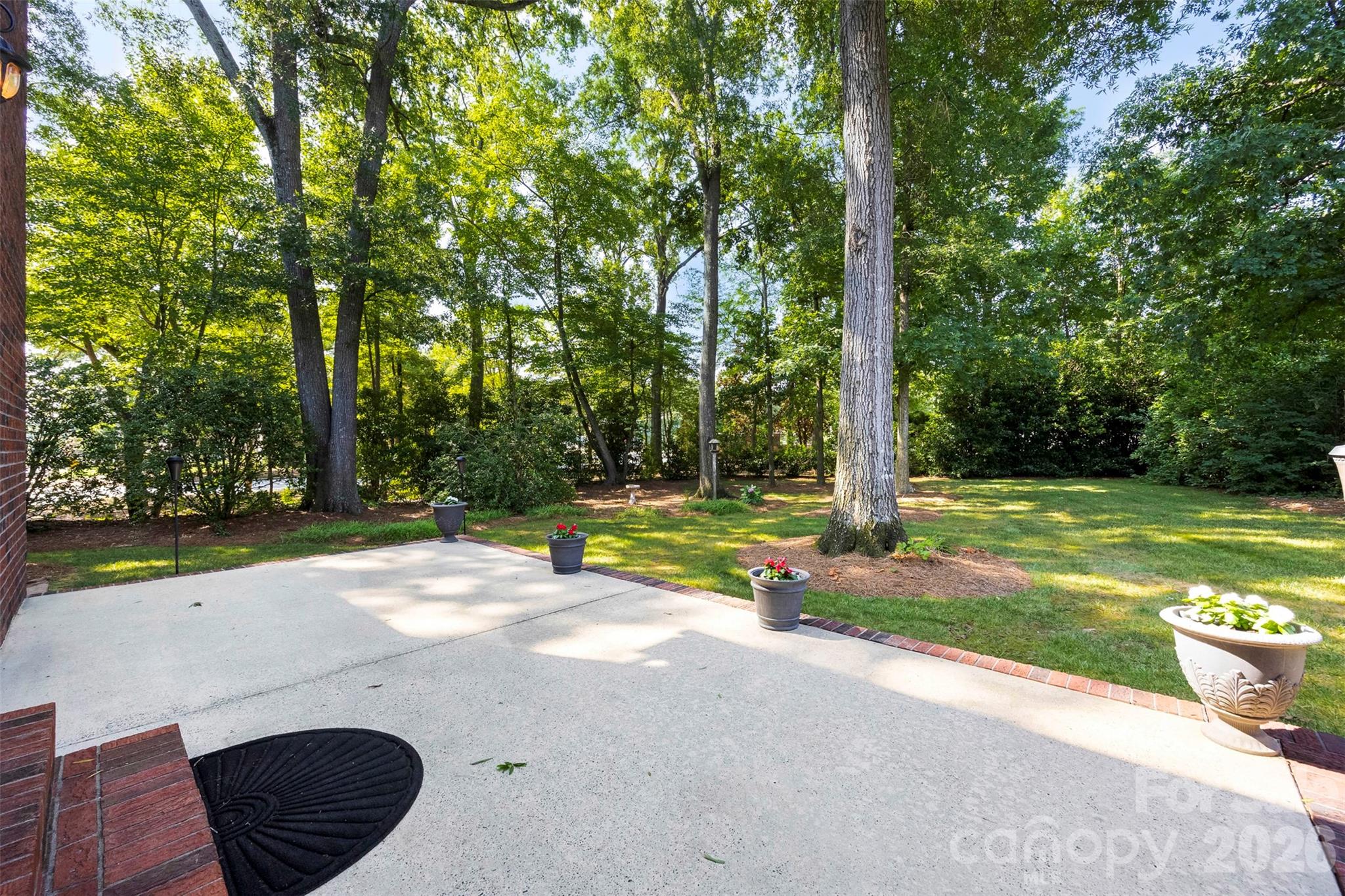 1703 Caddy Court Property Photo 34