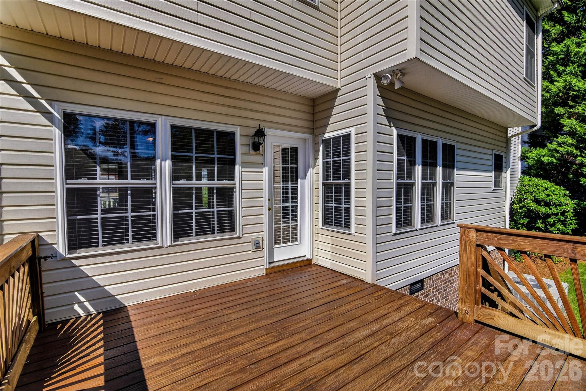 1541 The Crossing None Property Photo 33