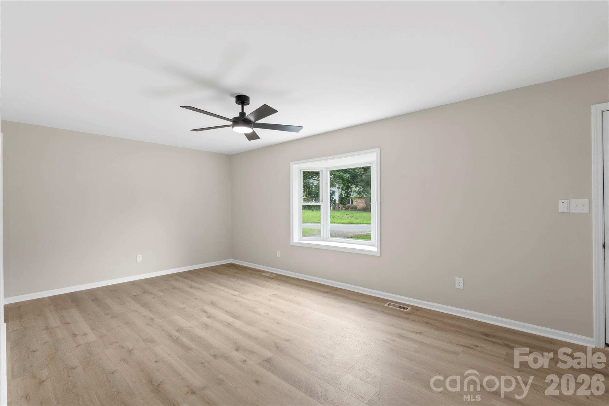 711 King Arthur Drive Property Photo 8