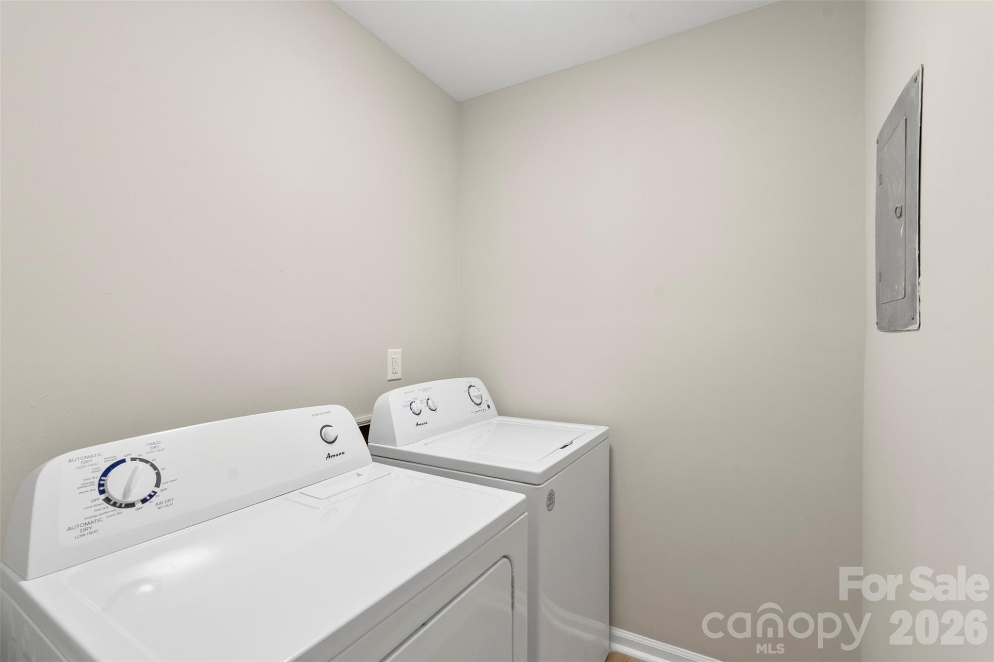 711 King Arthur Drive Property Photo 16