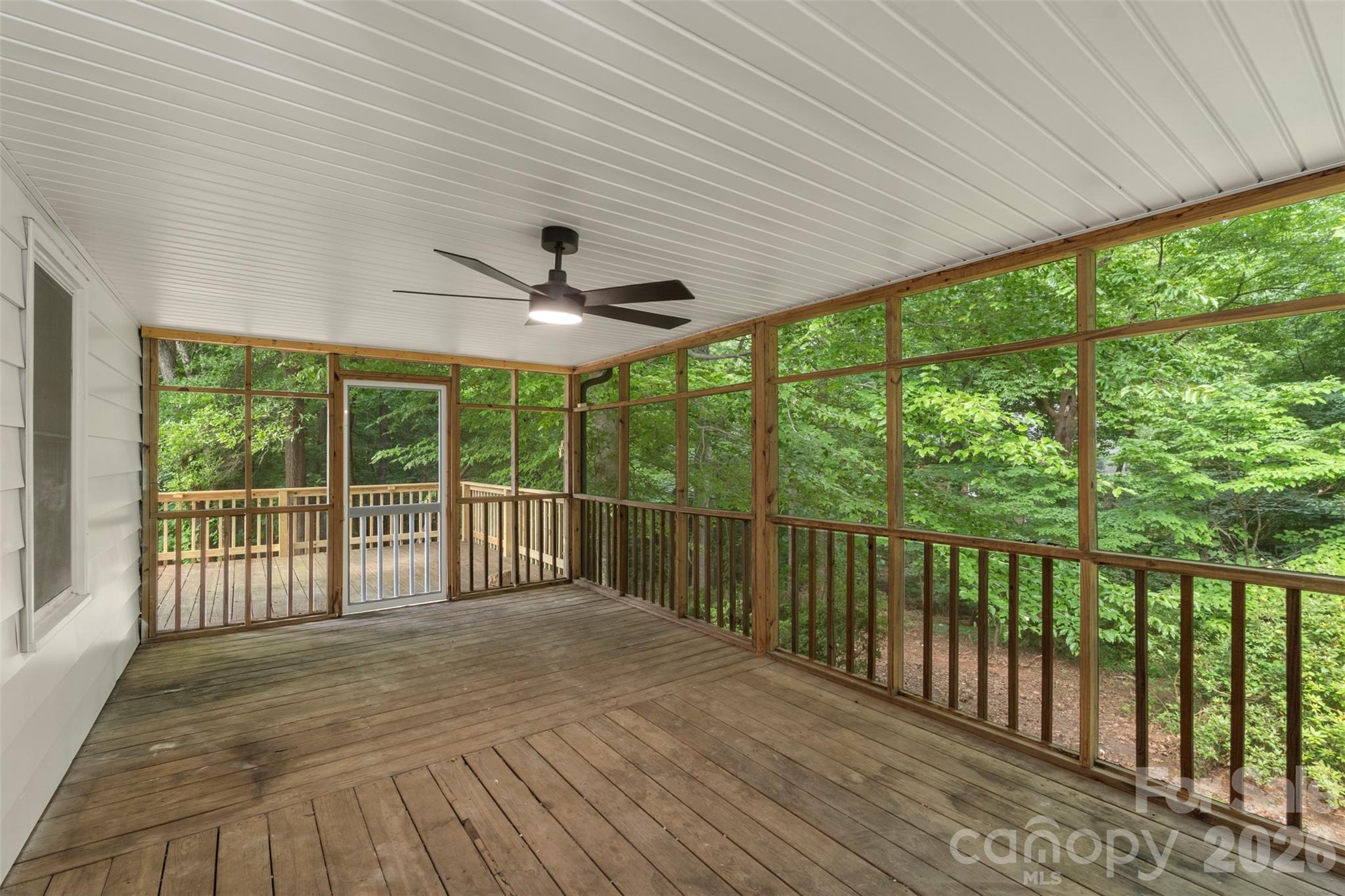 711 King Arthur Drive Property Photo 18