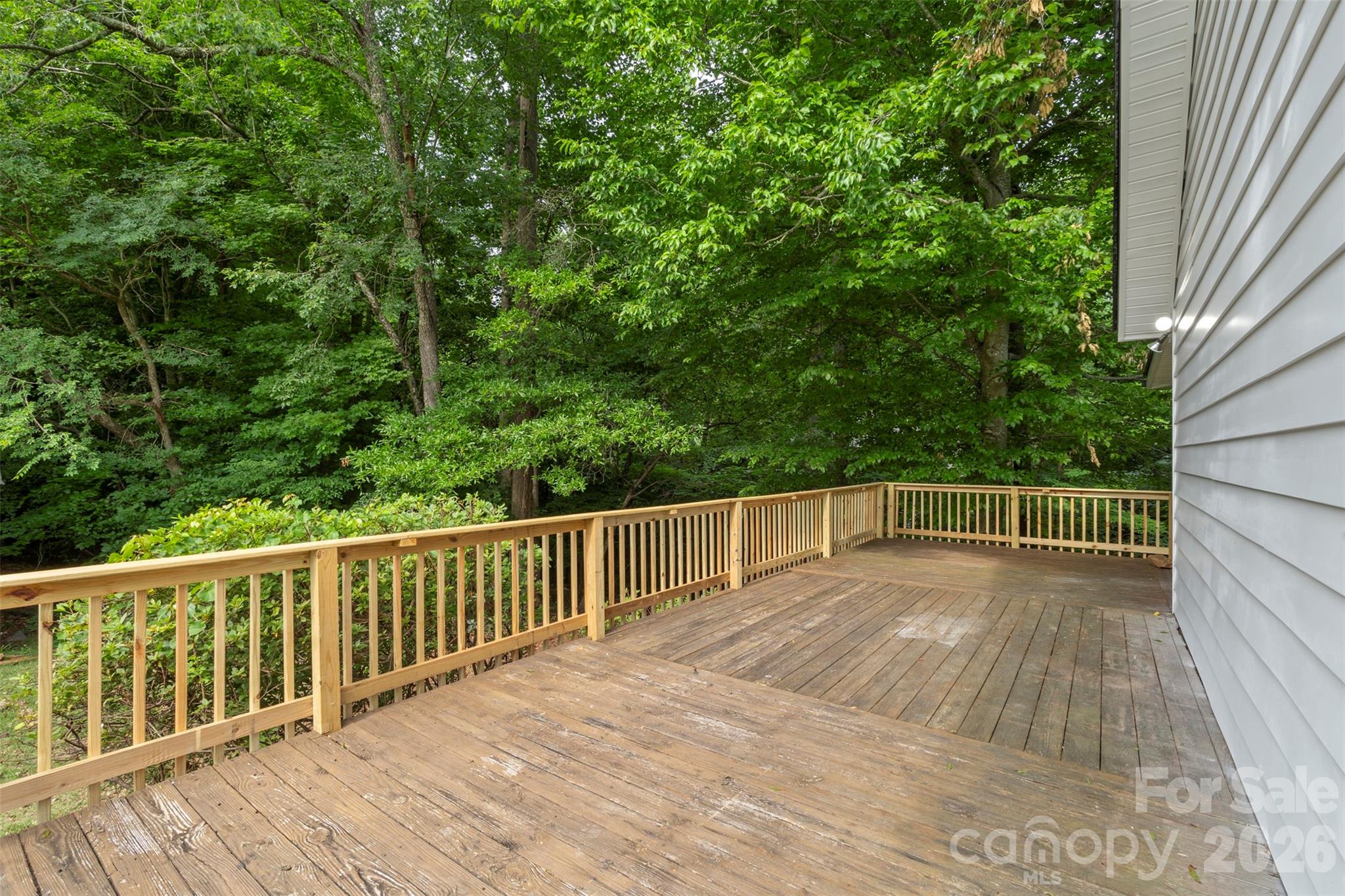 711 King Arthur Drive Property Photo 32
