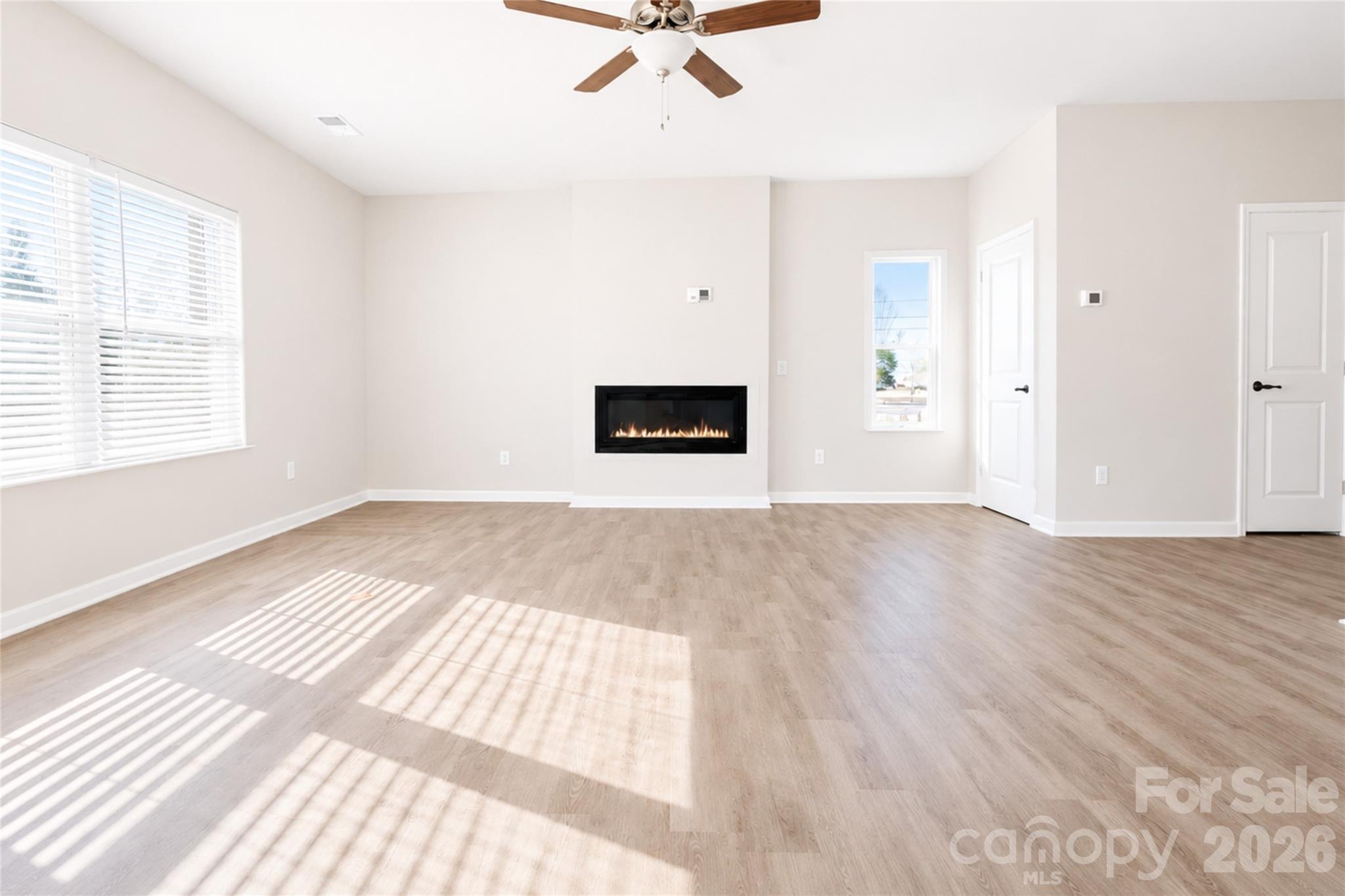 207 Roxanna Court Property Photo 3