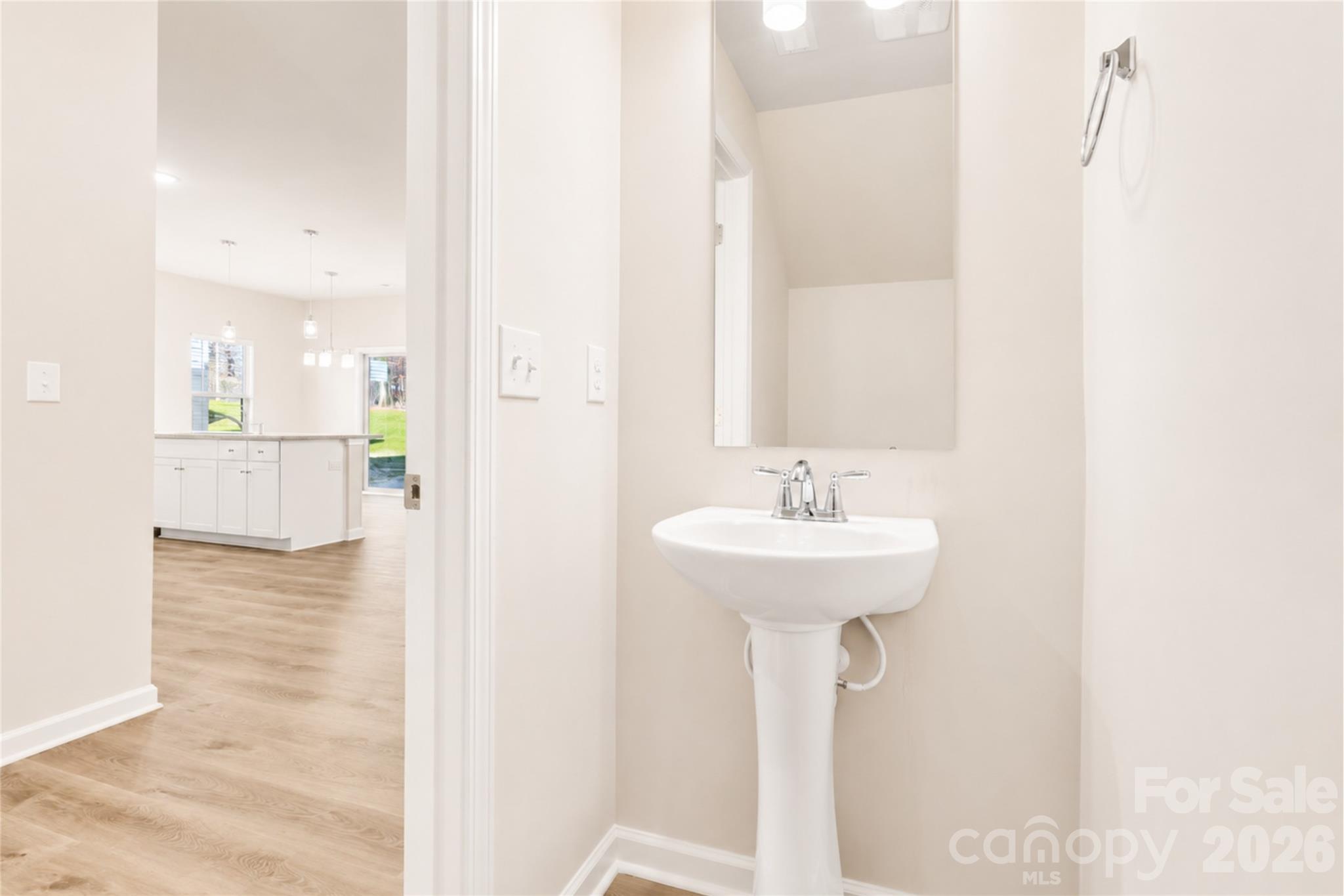 207 Roxanna Court Property Photo 8