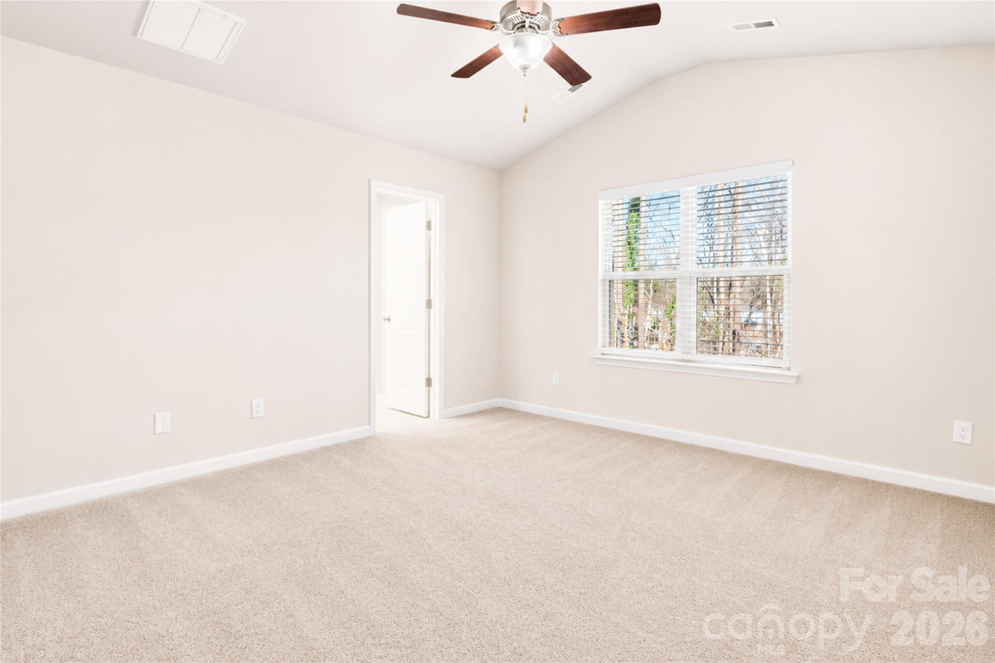 207 Roxanna Court Property Photo 11