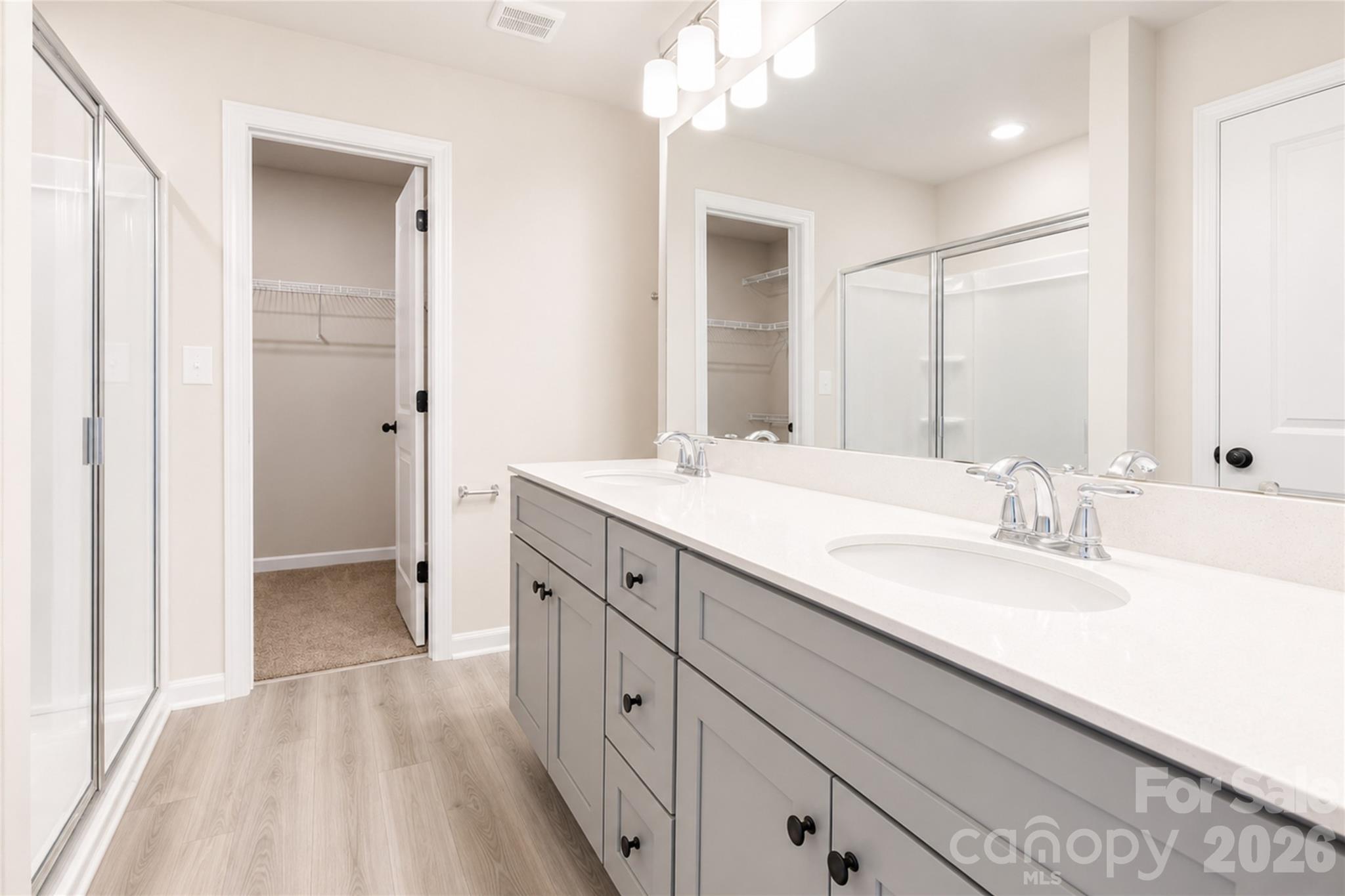 207 Roxanna Court Property Photo 12