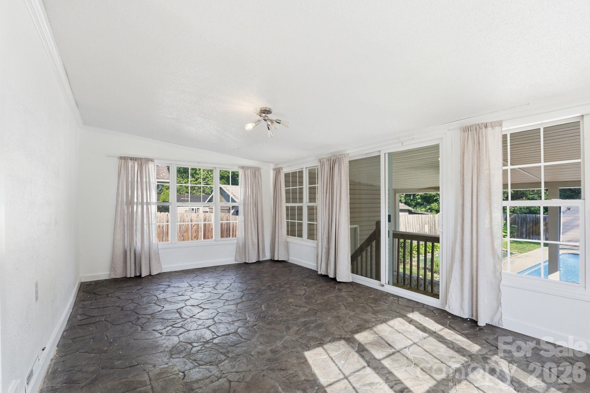 200 Feimster Street Property Photo 26