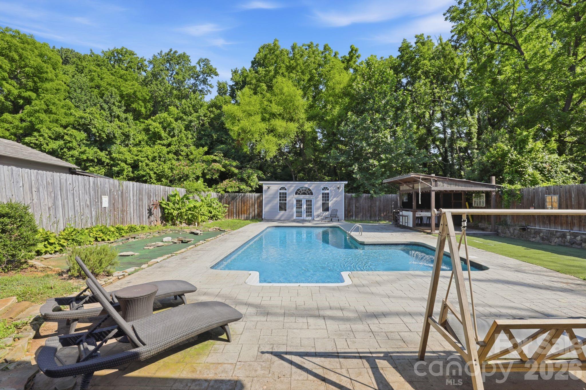 200 Feimster Street Property Photo 30