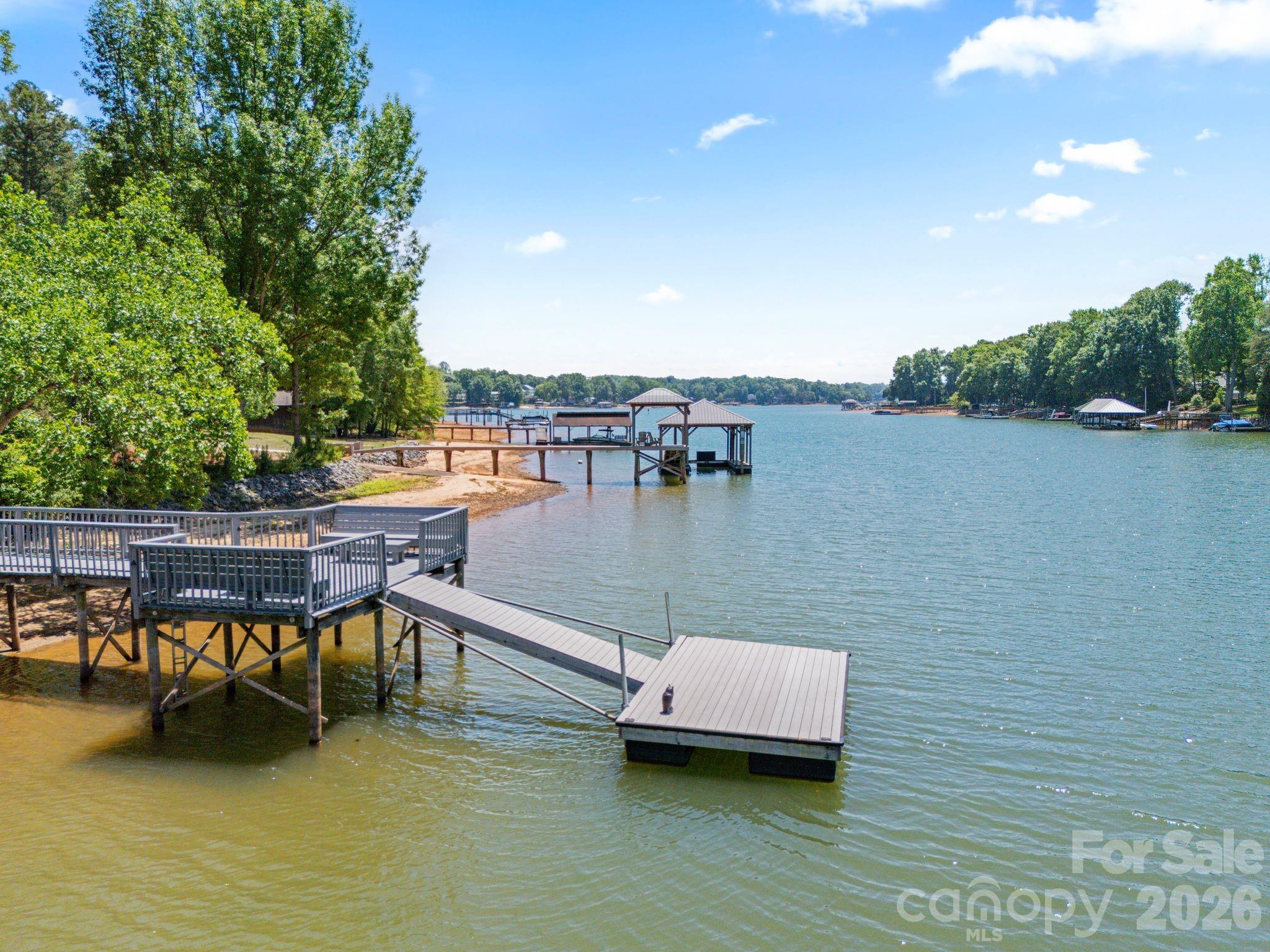 383 Sundown Road Property Photo 2