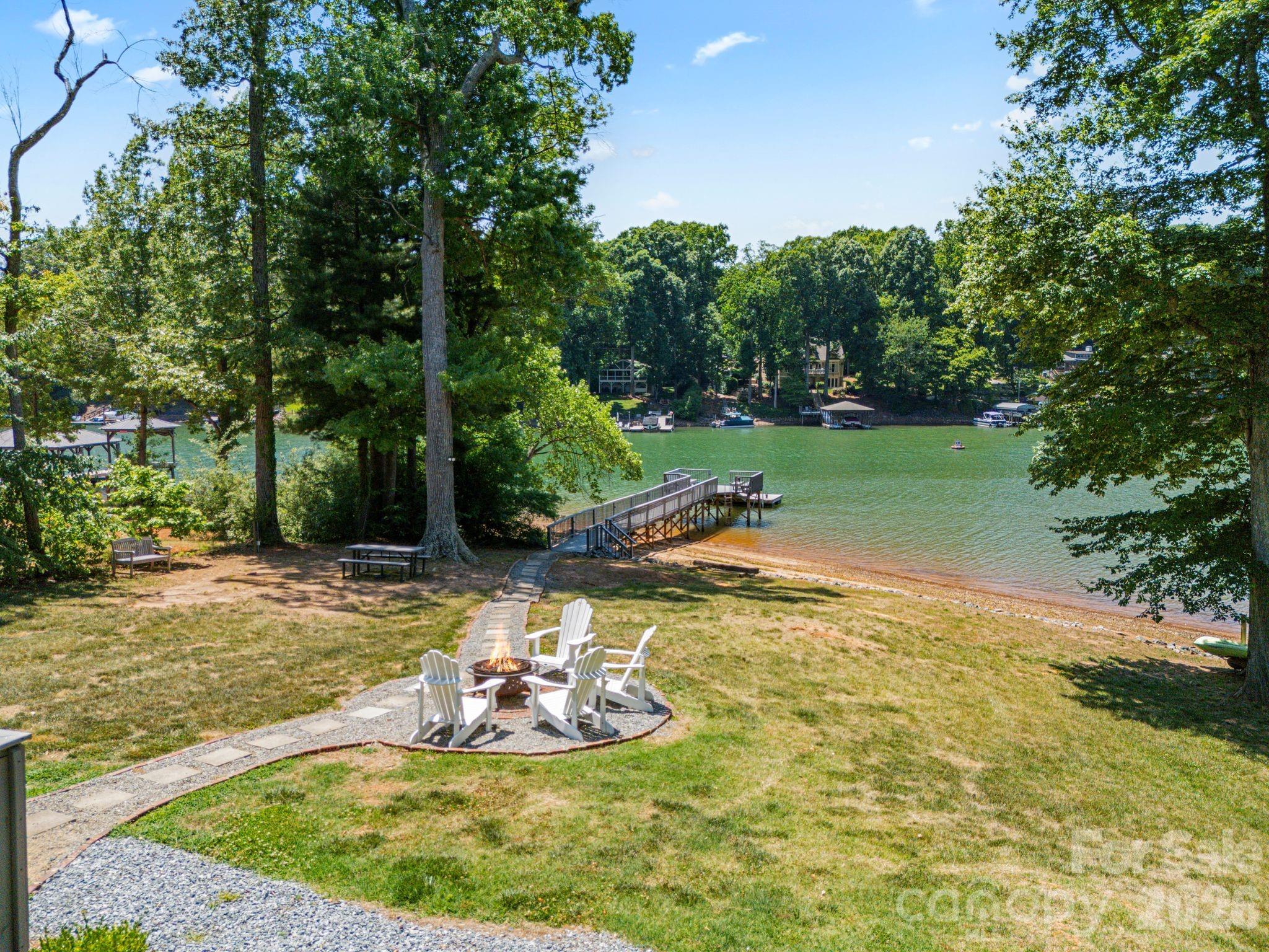 383 Sundown Road Property Photo 9