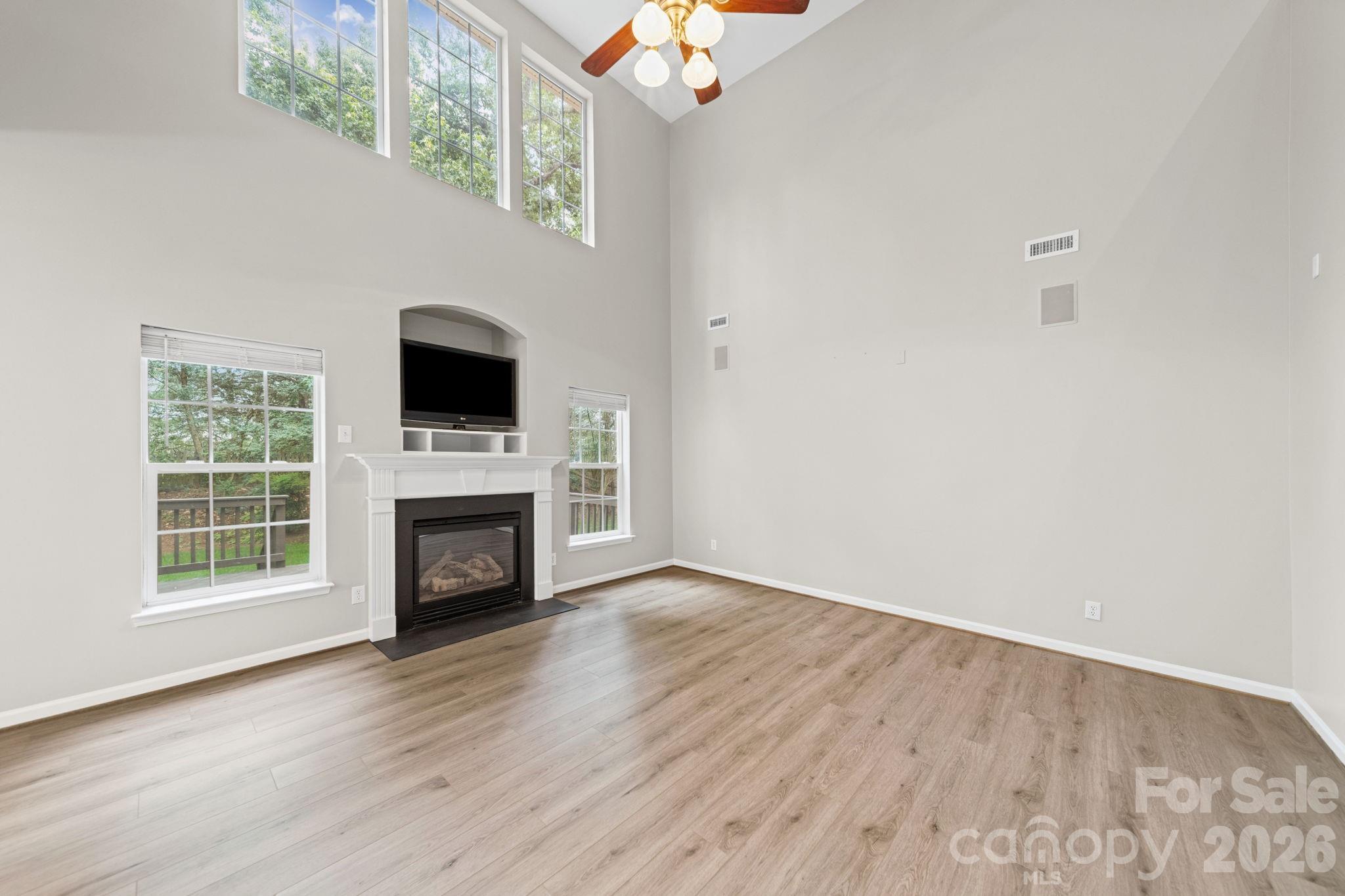 412 Amersham Lane Property Photo 11