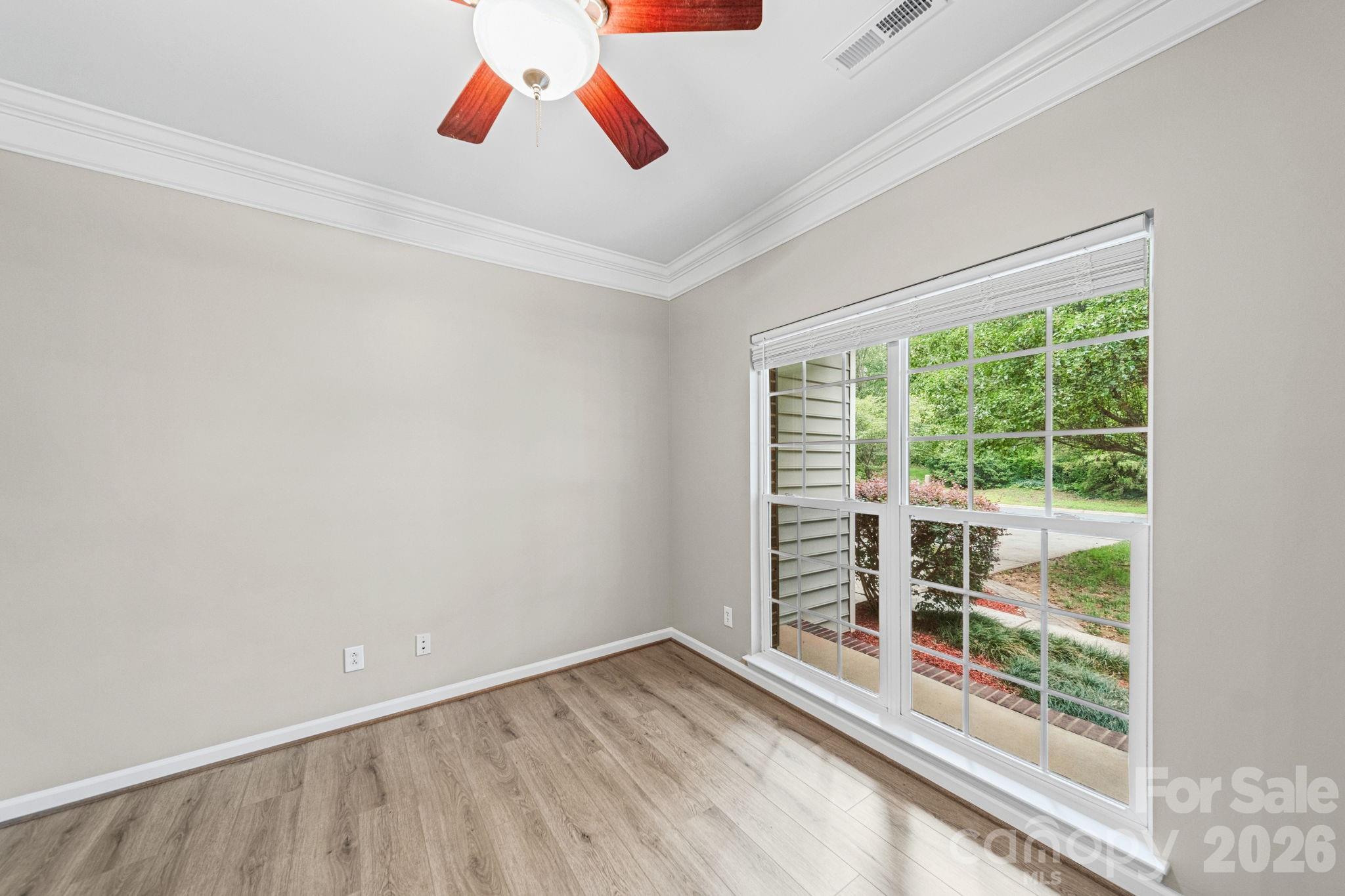 412 Amersham Lane Property Photo 13