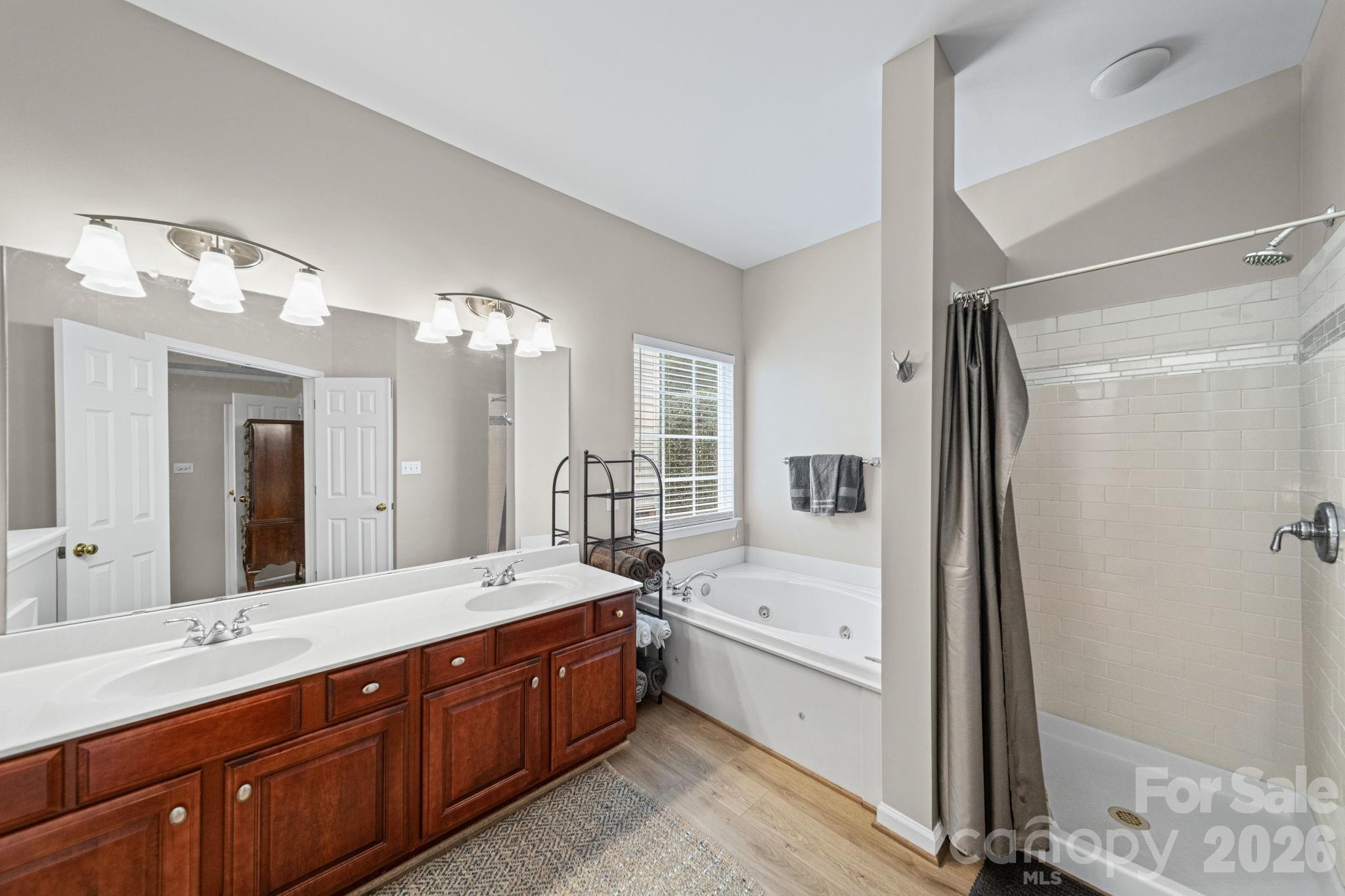 412 Amersham Lane Property Photo 23