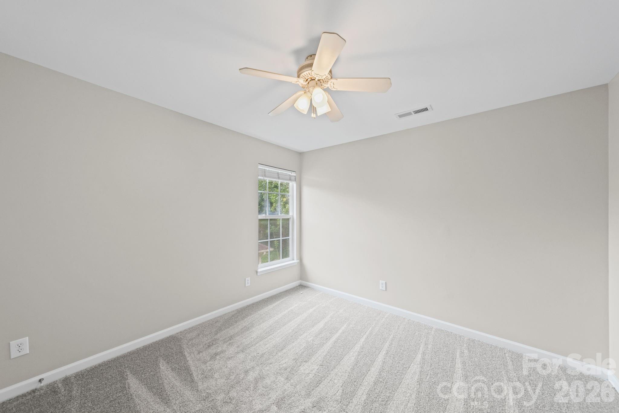 412 Amersham Lane Property Photo 28