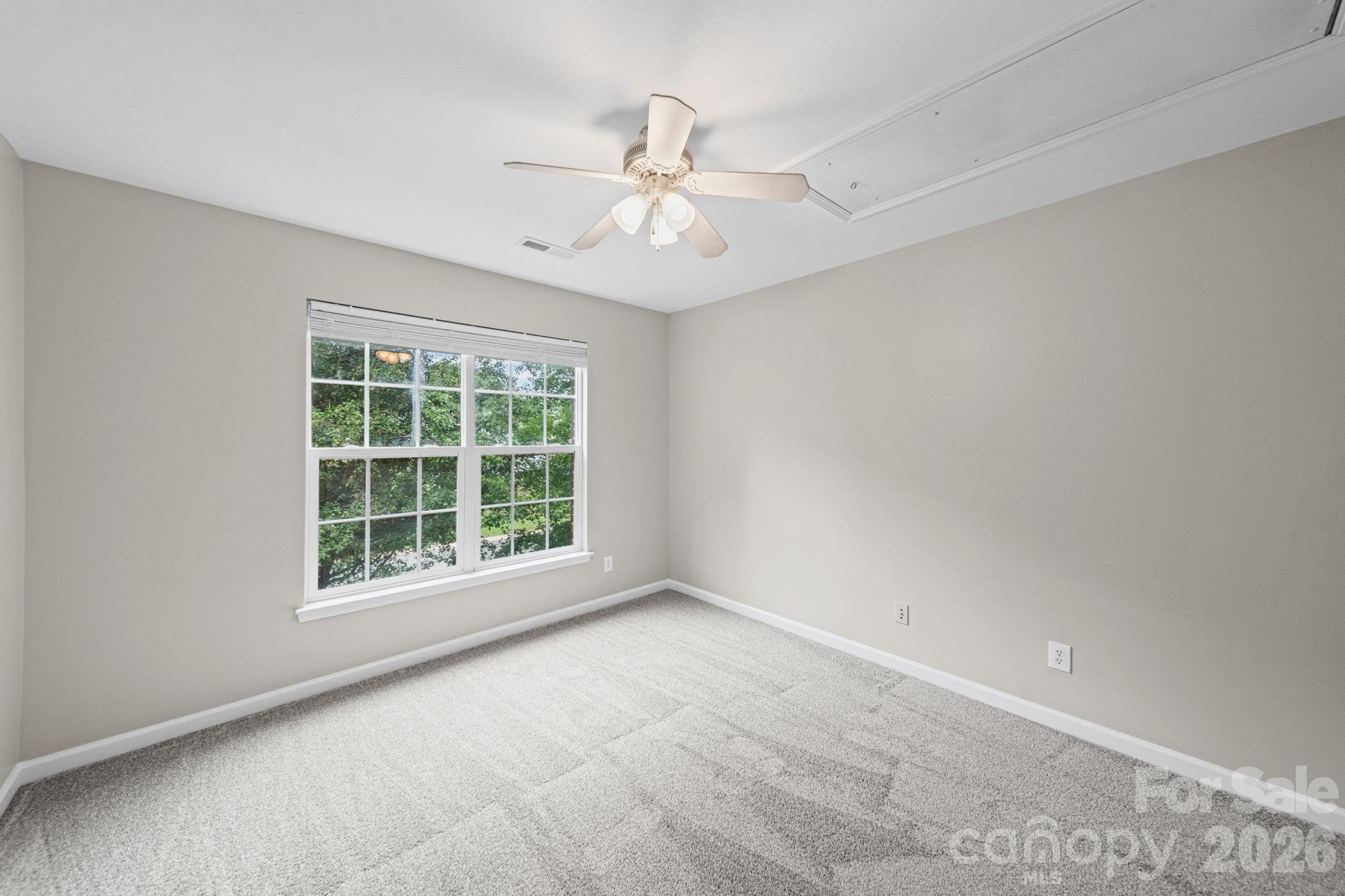 412 Amersham Lane Property Photo 29