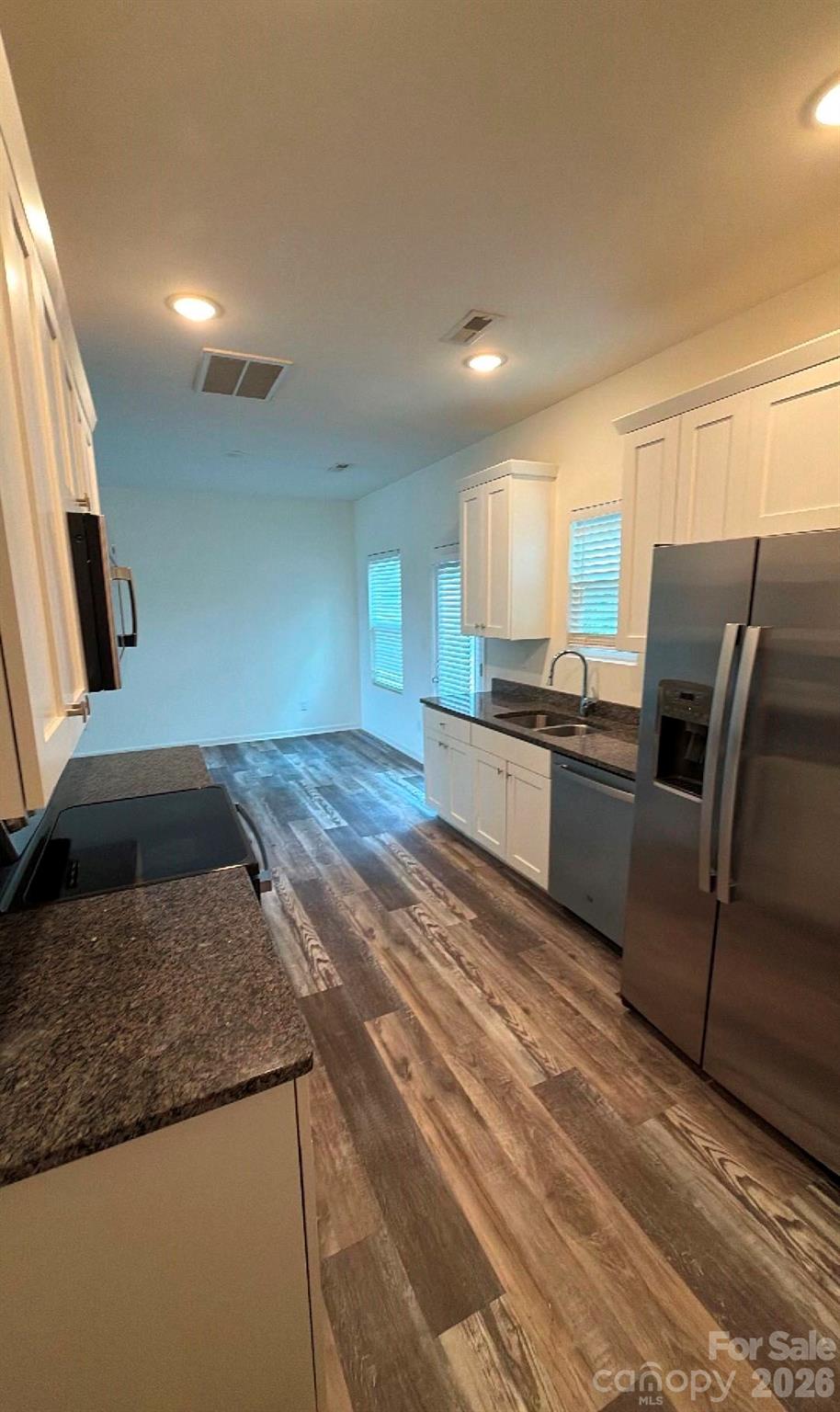 804 Jost Street Property Photo 4