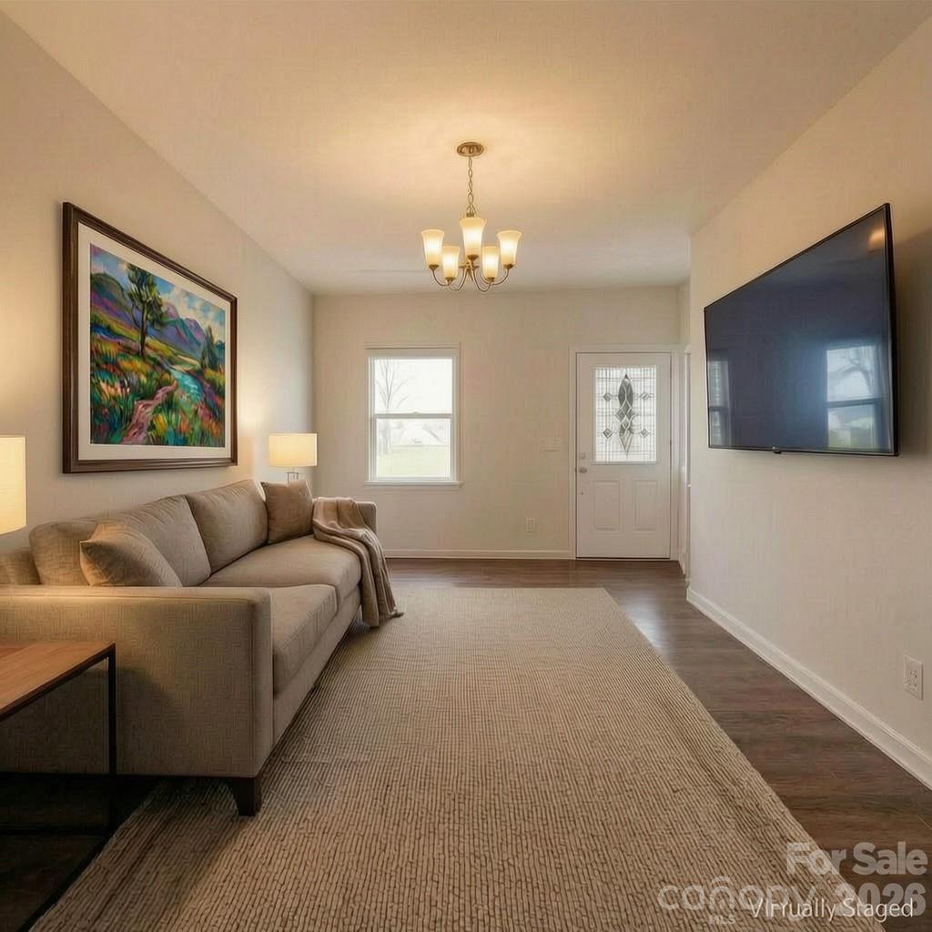 157 Kingsway Drive Property Photo 4