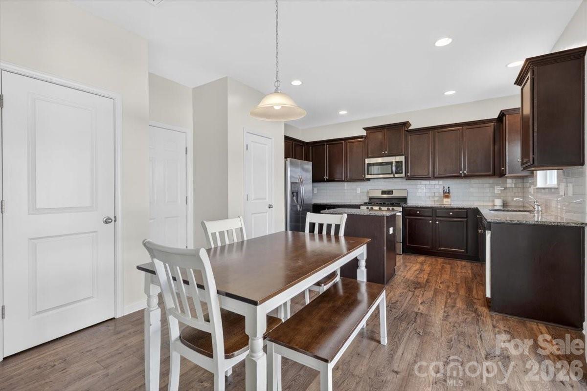 157 Kingsway Drive Property Photo 16