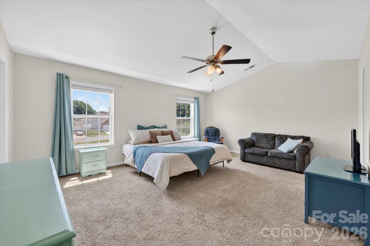 157 Kingsway Drive Property Photo 25