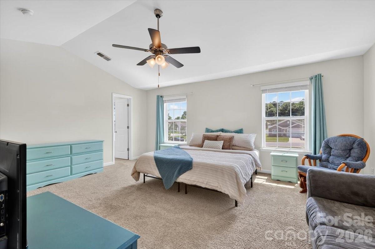 157 Kingsway Drive Property Photo 27