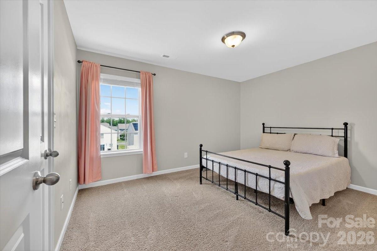 157 Kingsway Drive Property Photo 33