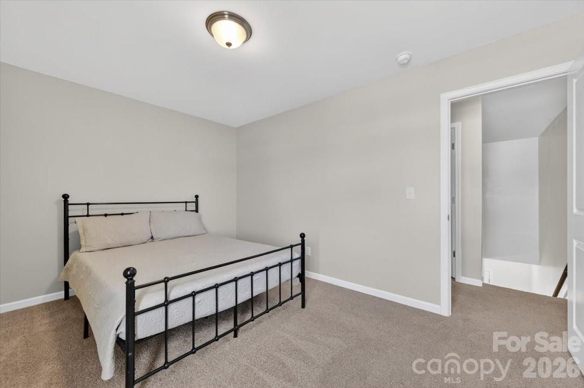 157 Kingsway Drive Property Photo 34