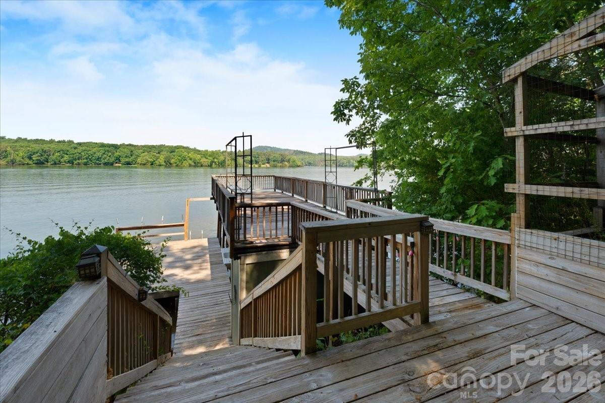 263 Lakewood Circle Property Photo 12
