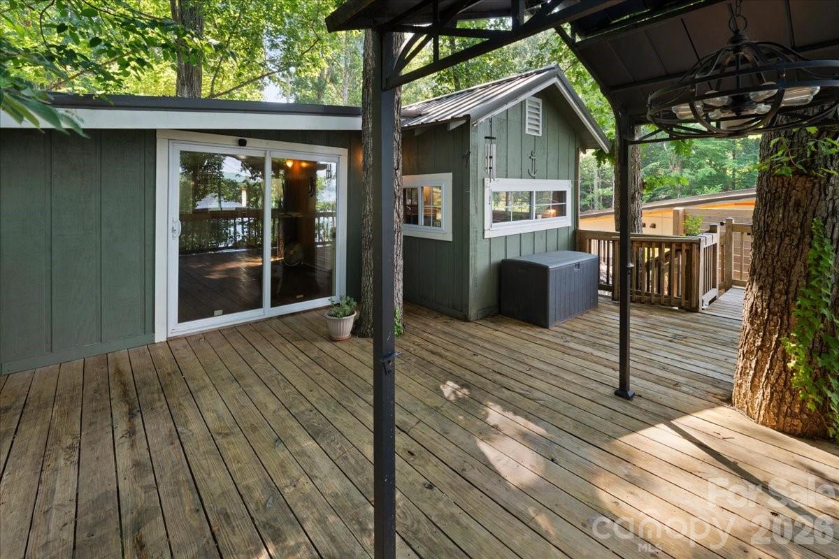 263 Lakewood Circle Property Photo 15