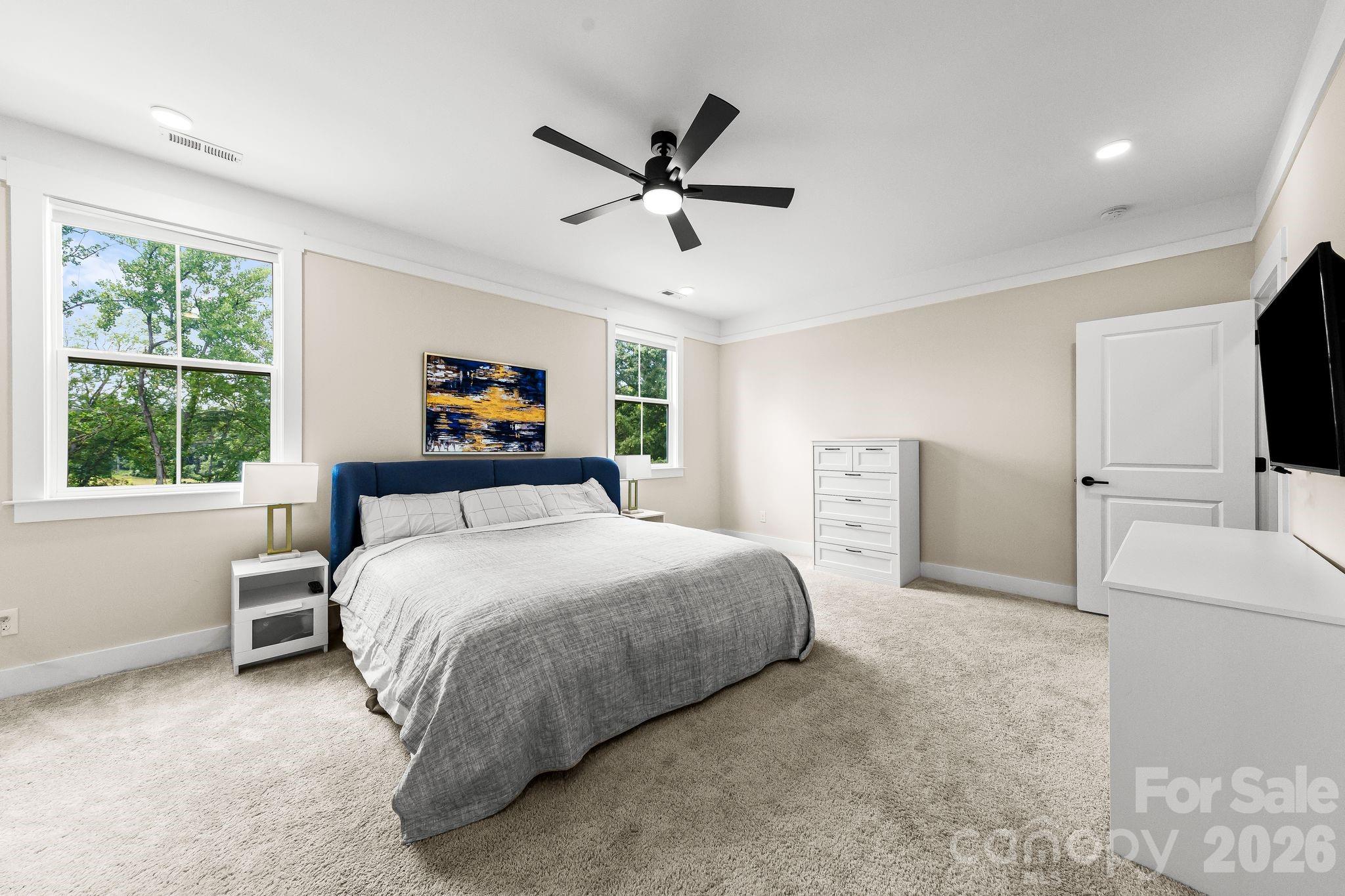1002 Parkes Street Property Photo 15