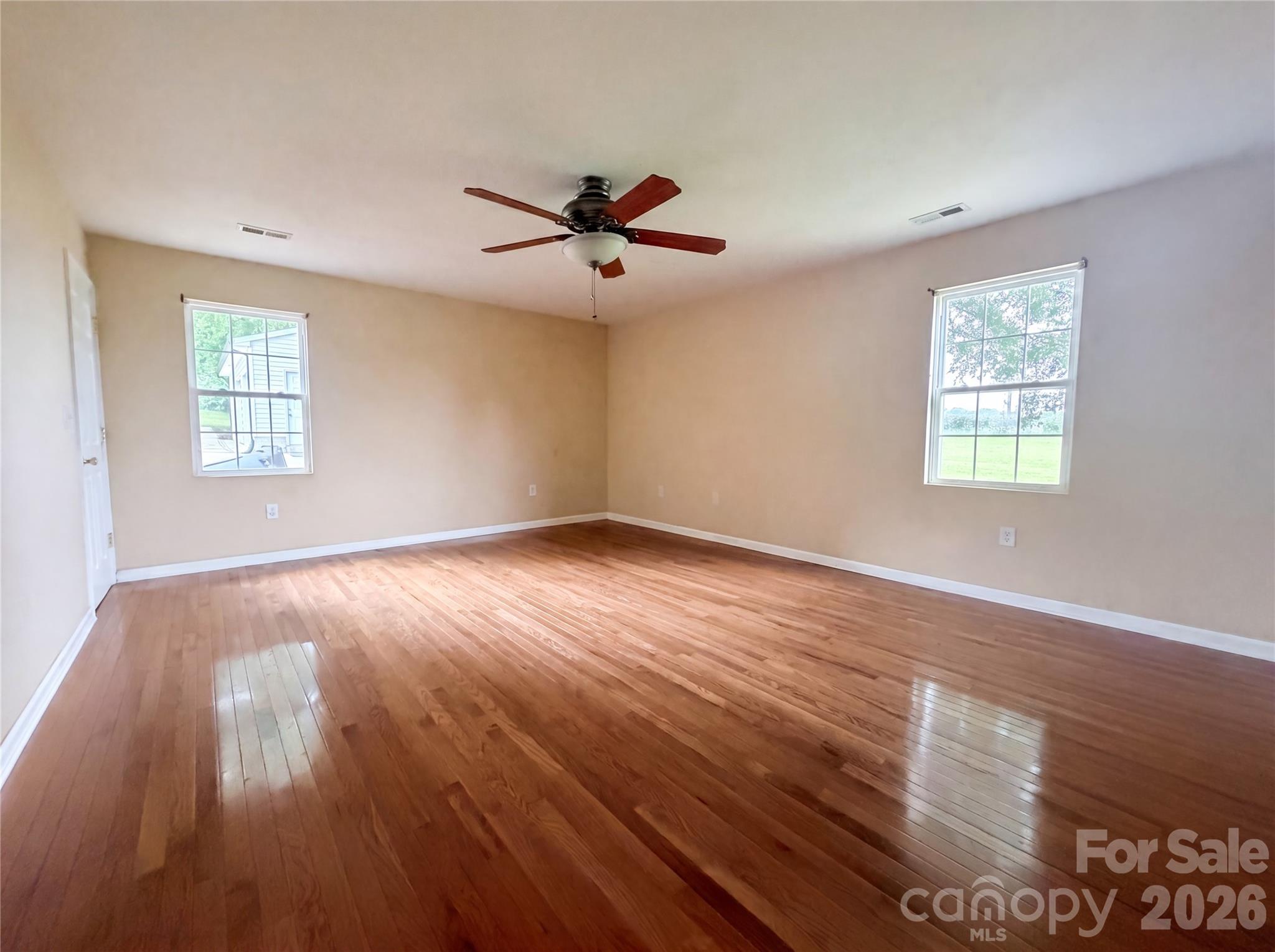 1580 W Cloaninger Avenue Property Photo 6