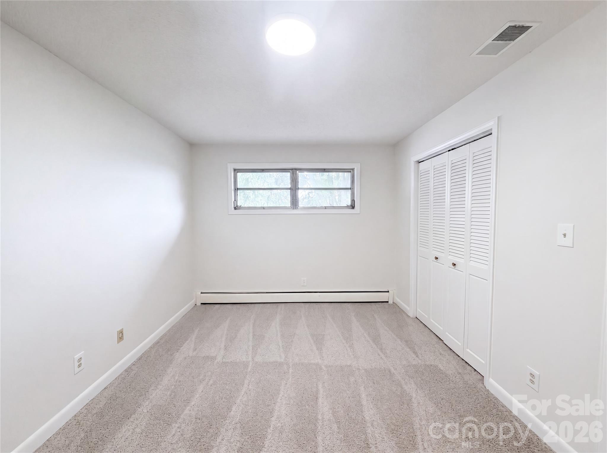 1580 W Cloaninger Avenue Property Photo 7