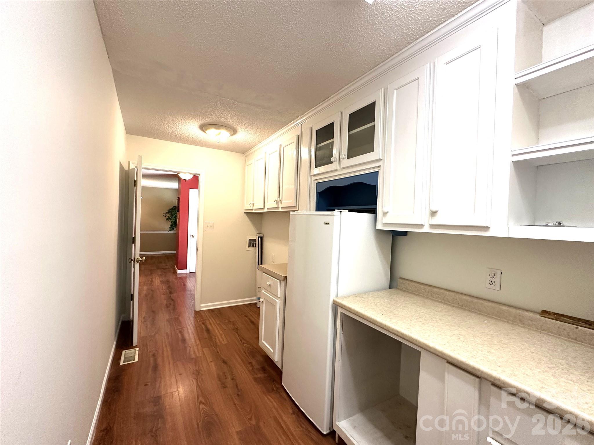 1724 Wellington Avenue Property Photo 17