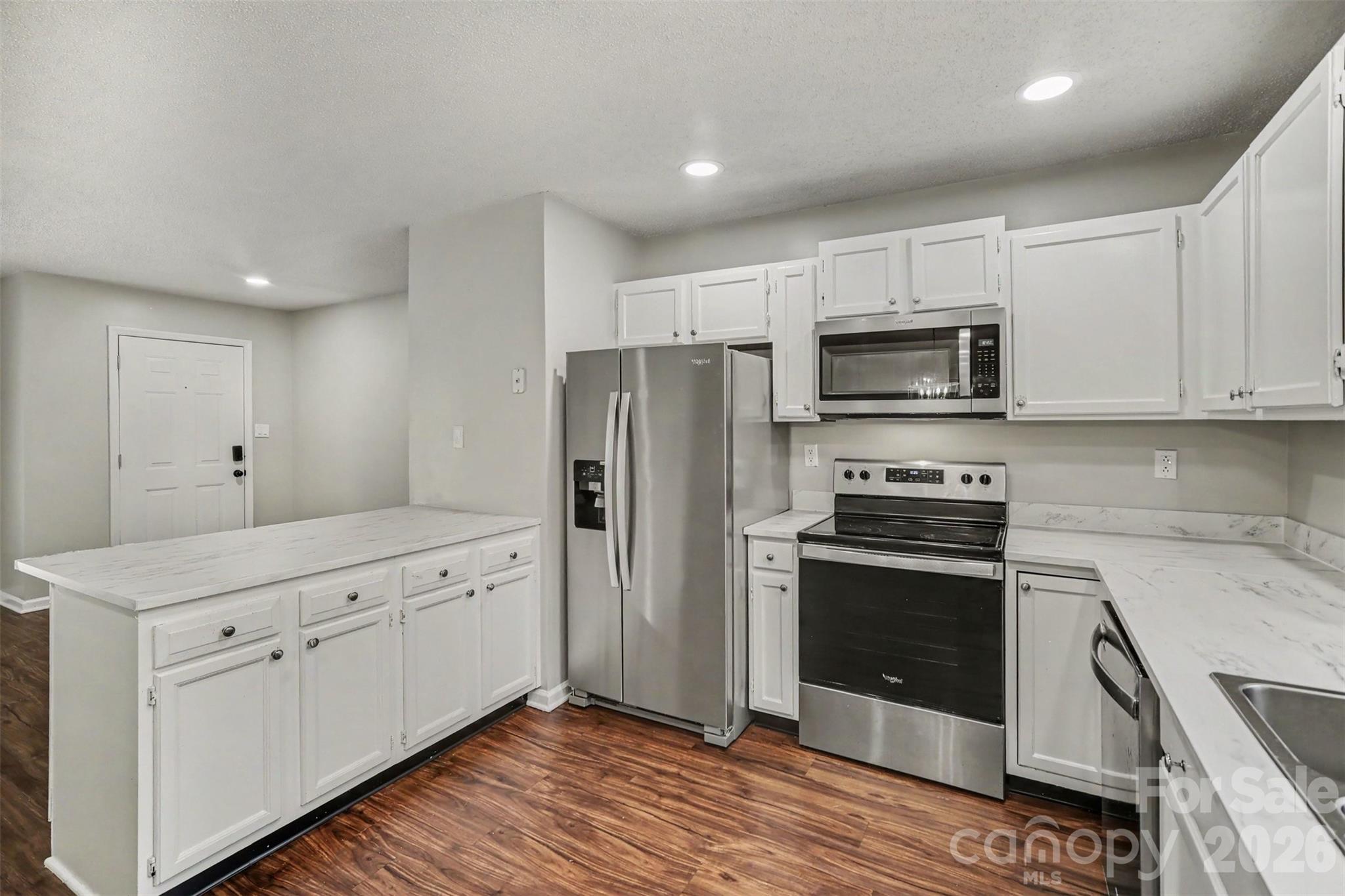 9720 Stillwater Lane Property Photo 4