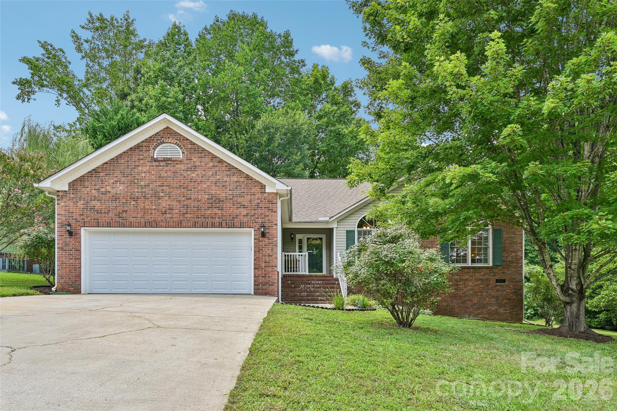 2167 Lookout Ridge Property Photo 1