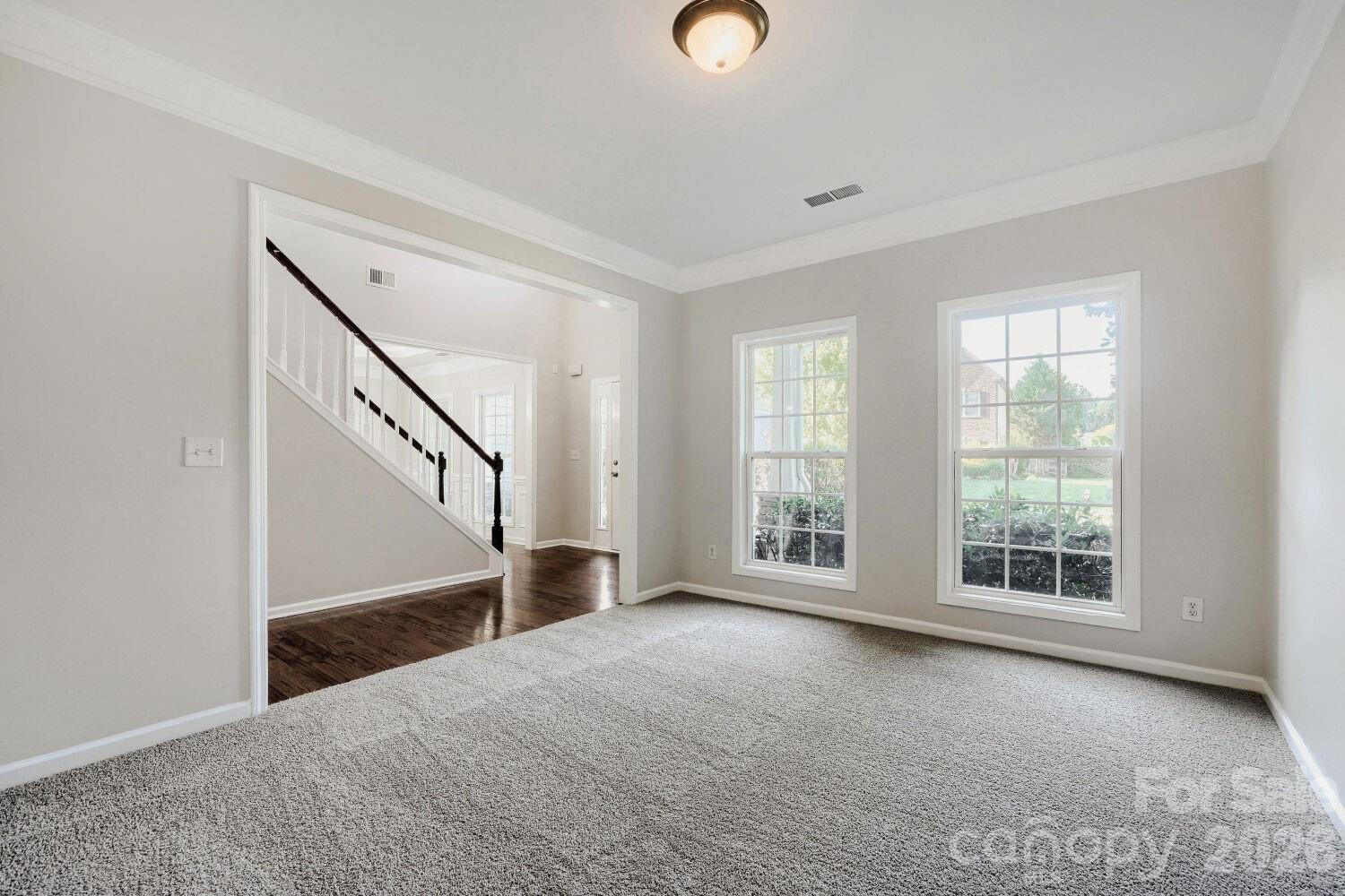 5613 Shenandoah Drive Property Photo 5