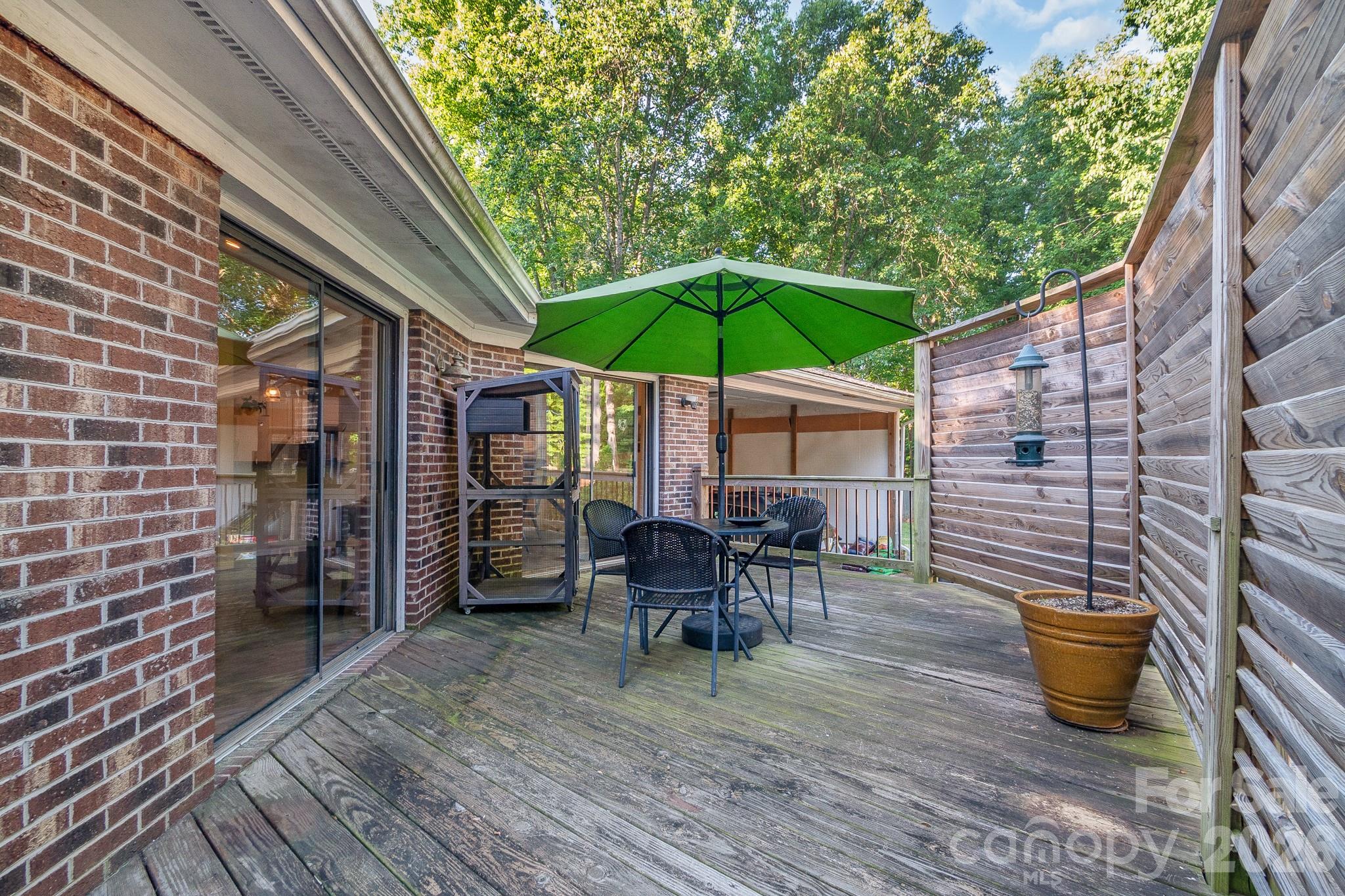 10112 Withers Road Property Photo 11