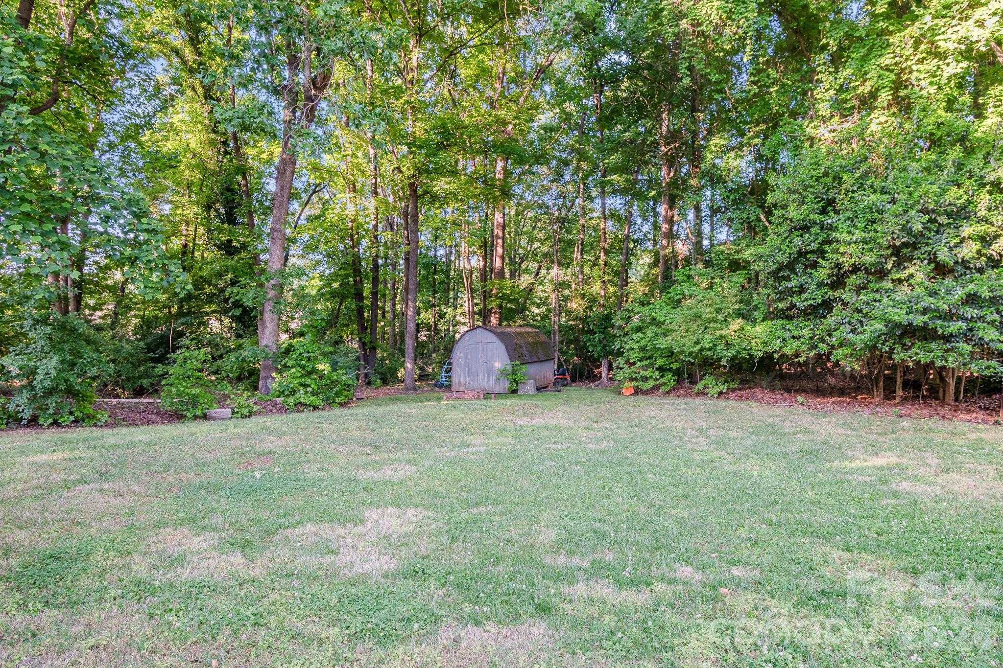 10112 Withers Road Property Photo 14