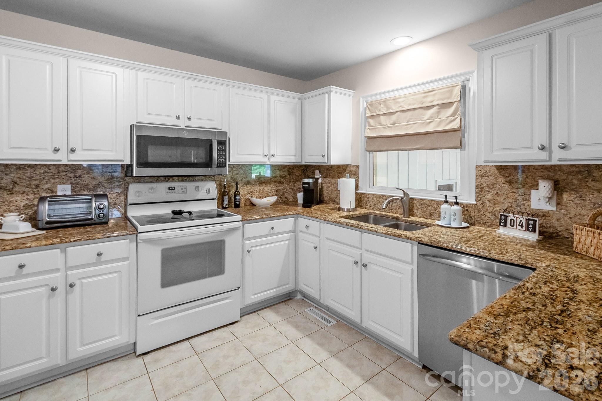10112 Withers Road Property Photo 22