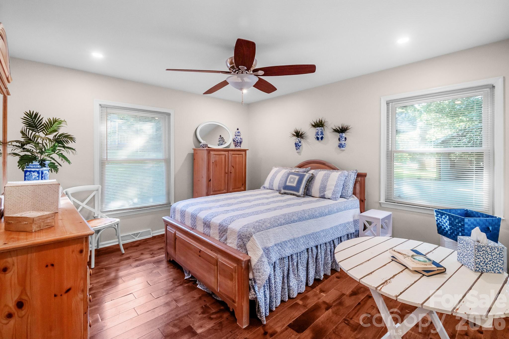 10112 Withers Road Property Photo 32