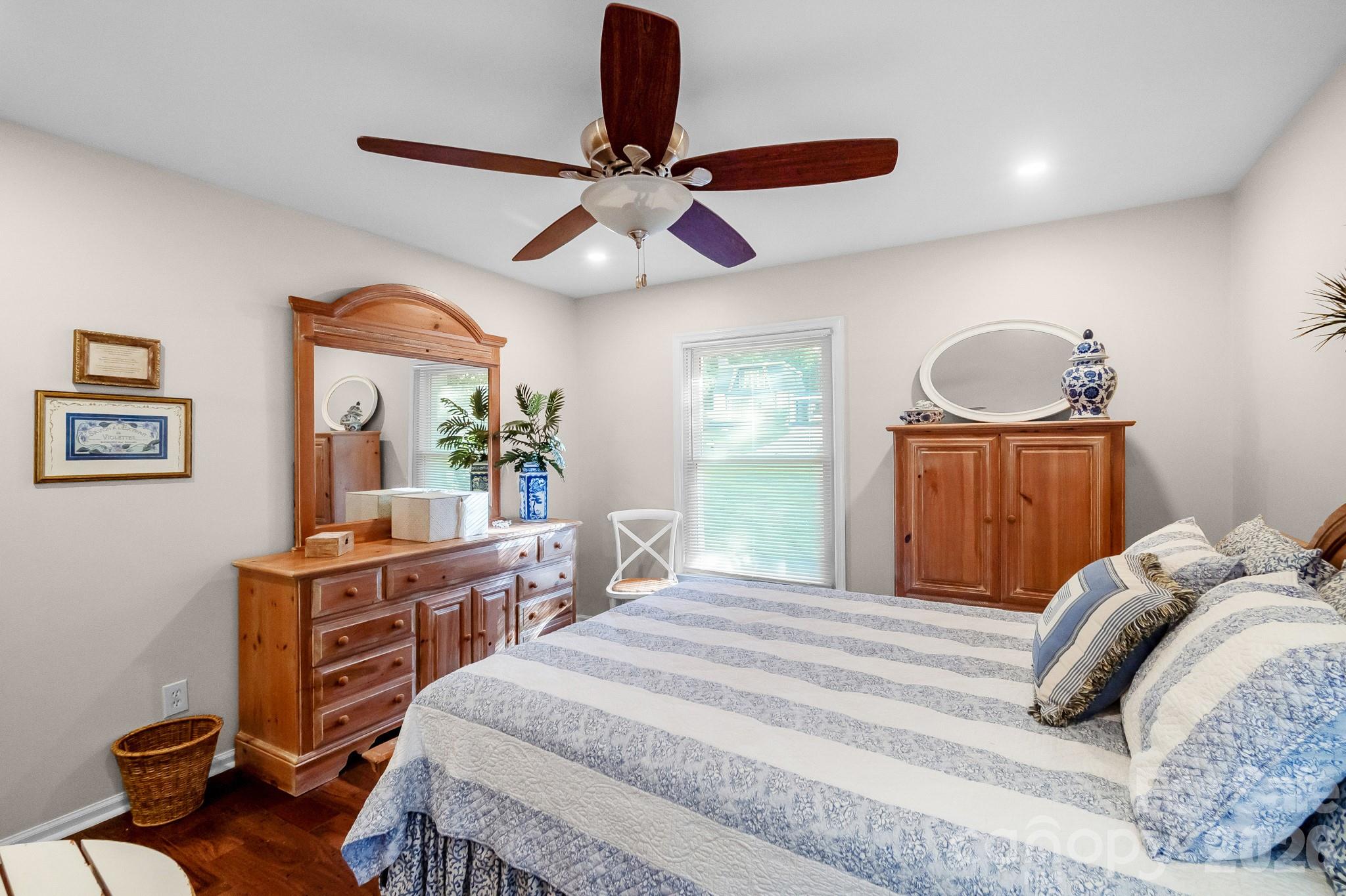 10112 Withers Road Property Photo 35