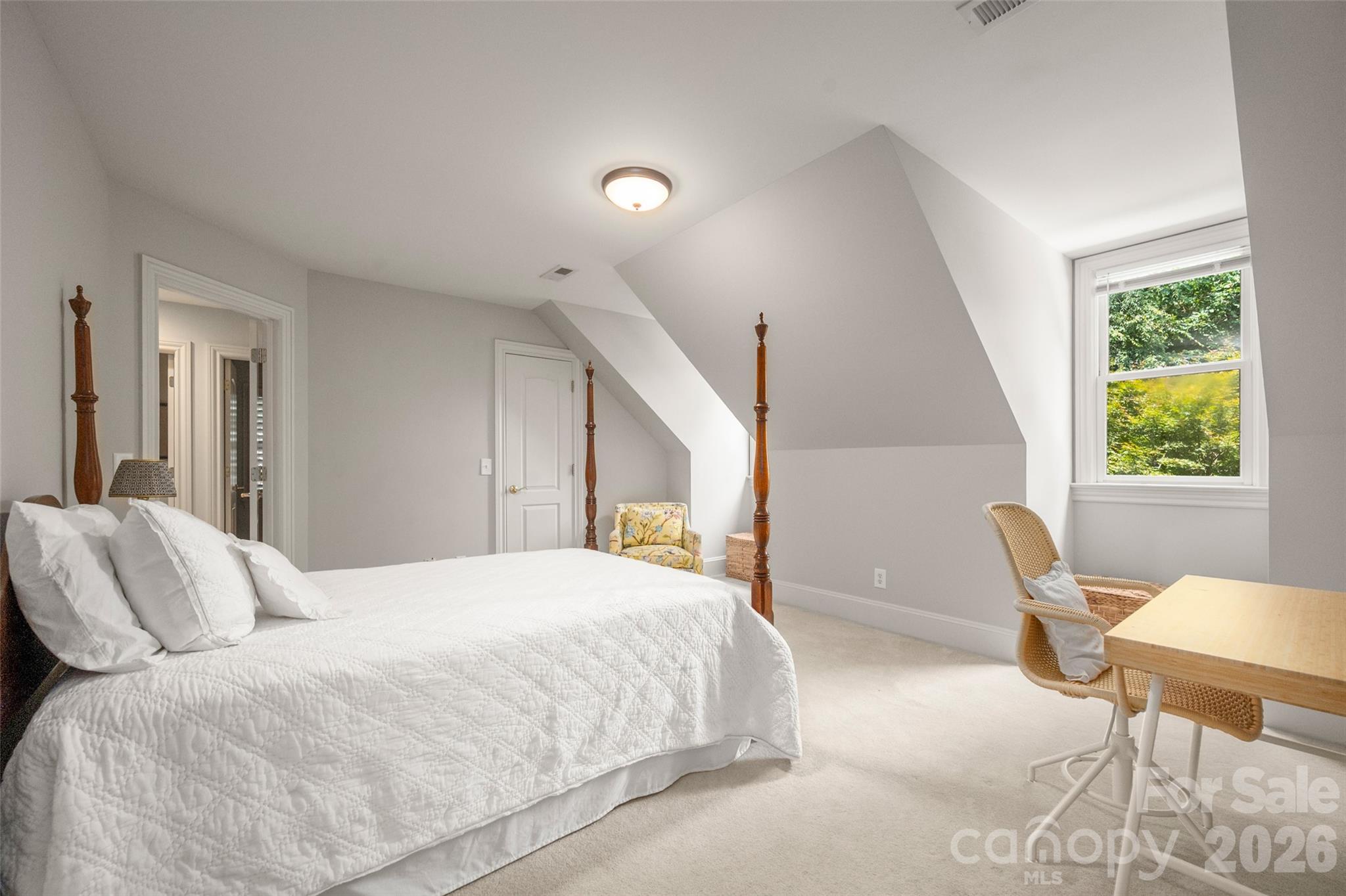 1103 Real Quiet Lane Property Photo 32