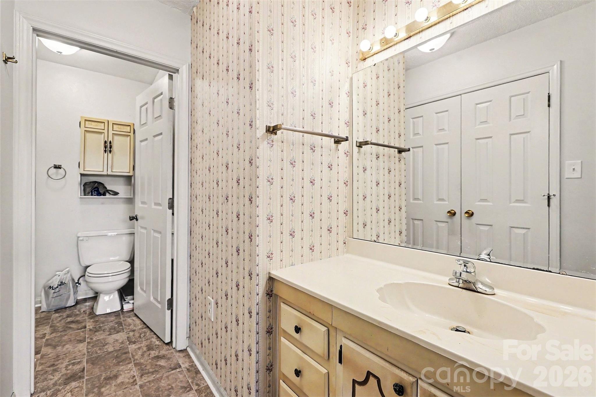 121 Carriage House Drive Property Photo 14