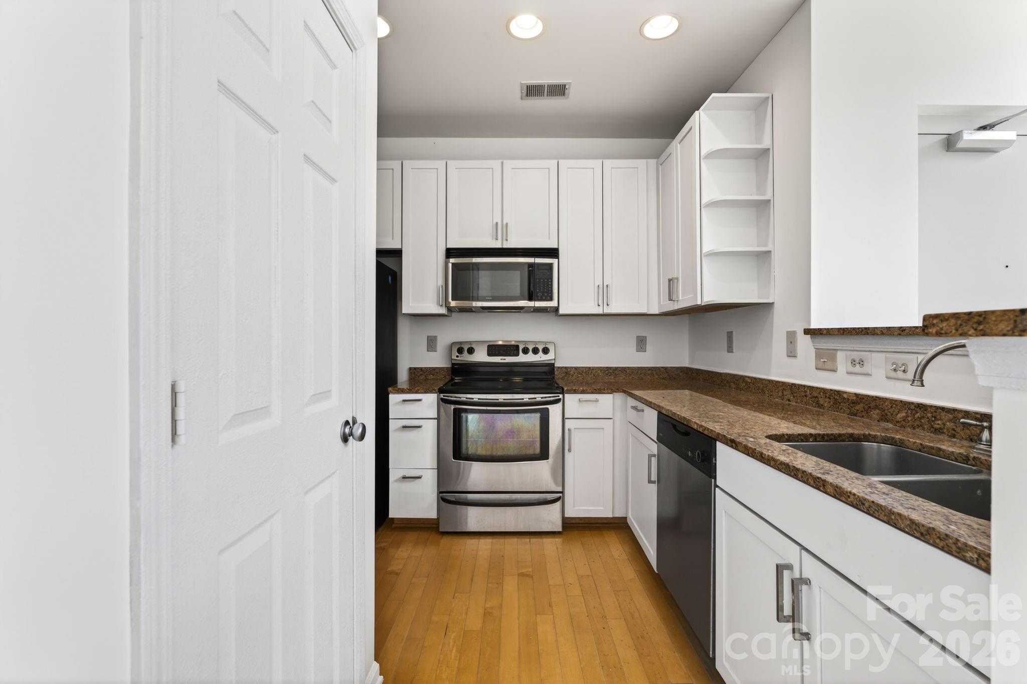 649 Raphael Place Property Photo 10