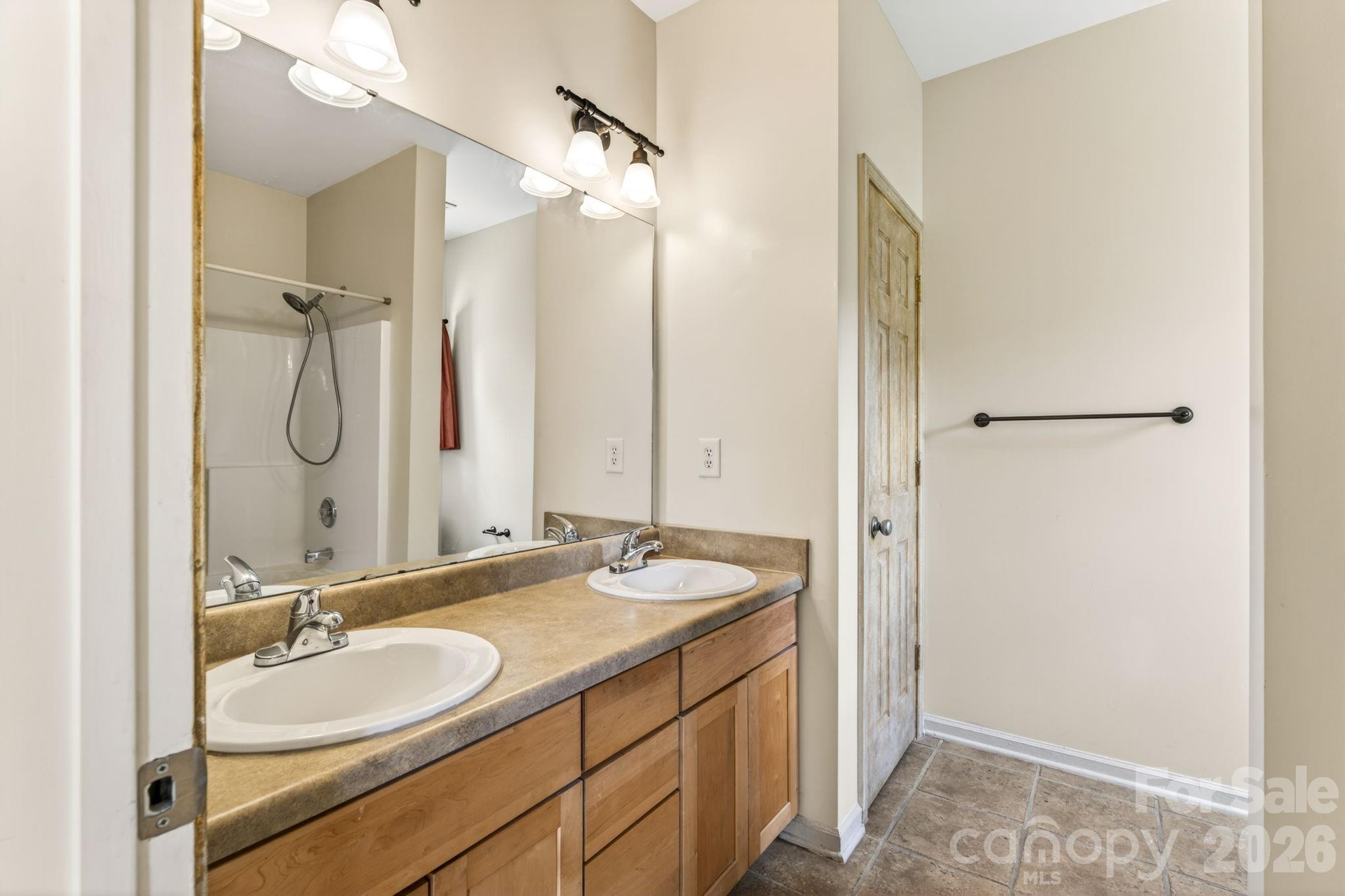 649 Raphael Place Property Photo 18
