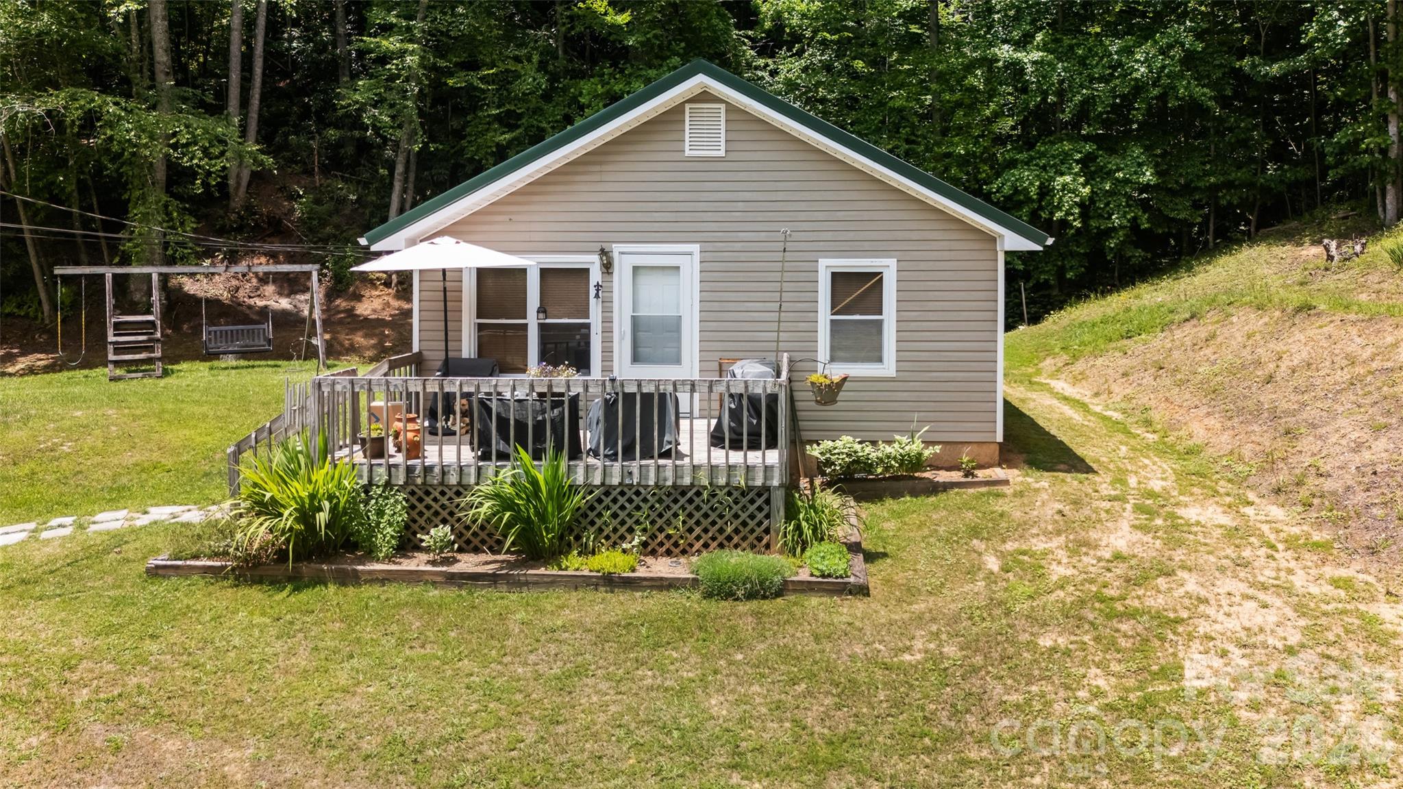 726 Israel Road Property Photo 3