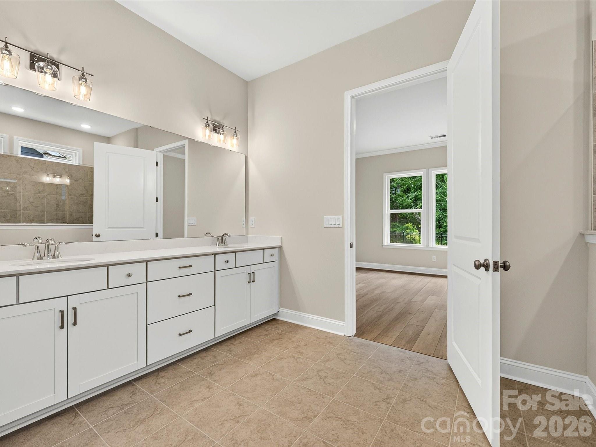 1133 Pastoral Place Property Photo 10