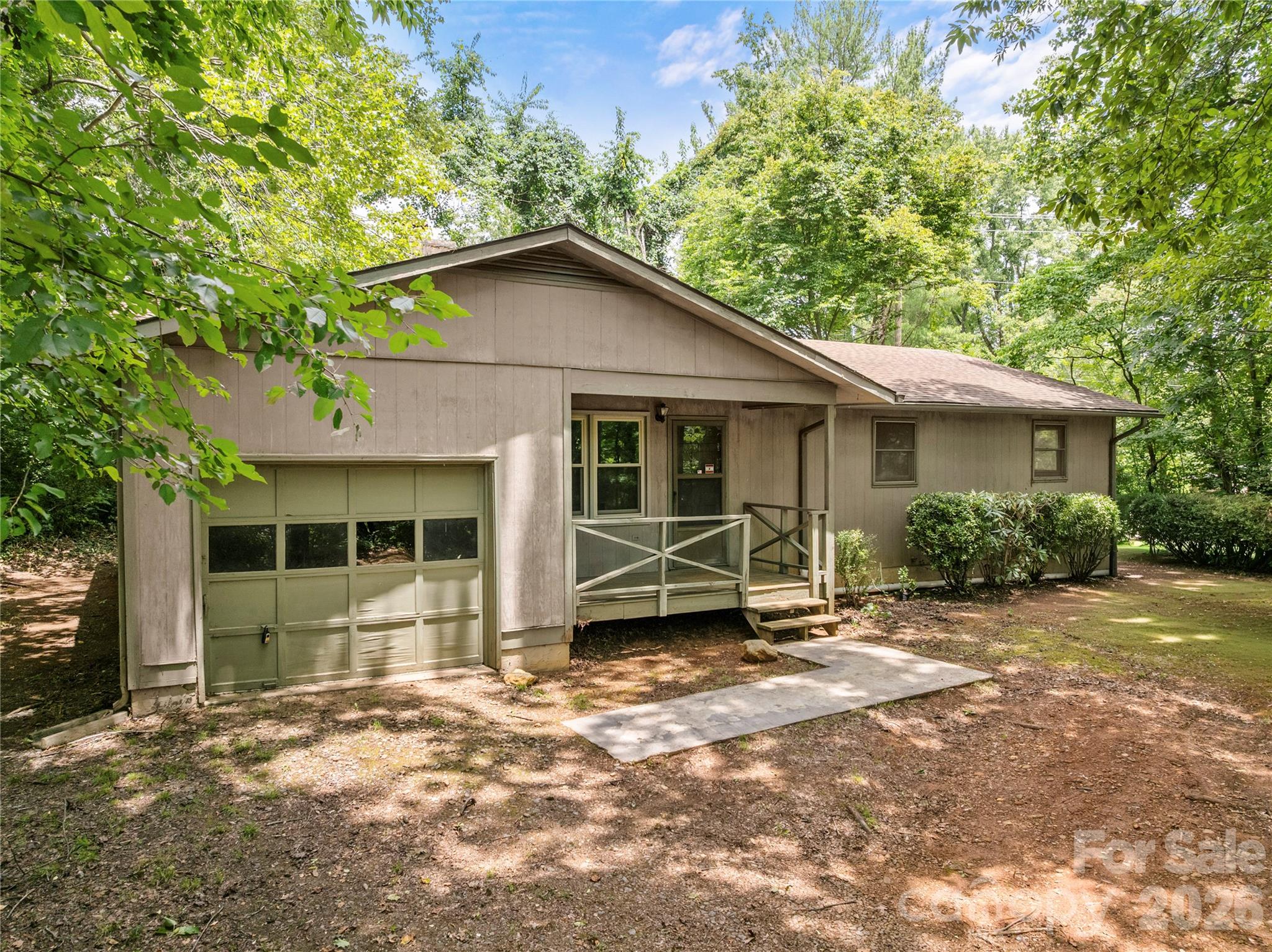 100 Stonewall Avenue Property Photo 3